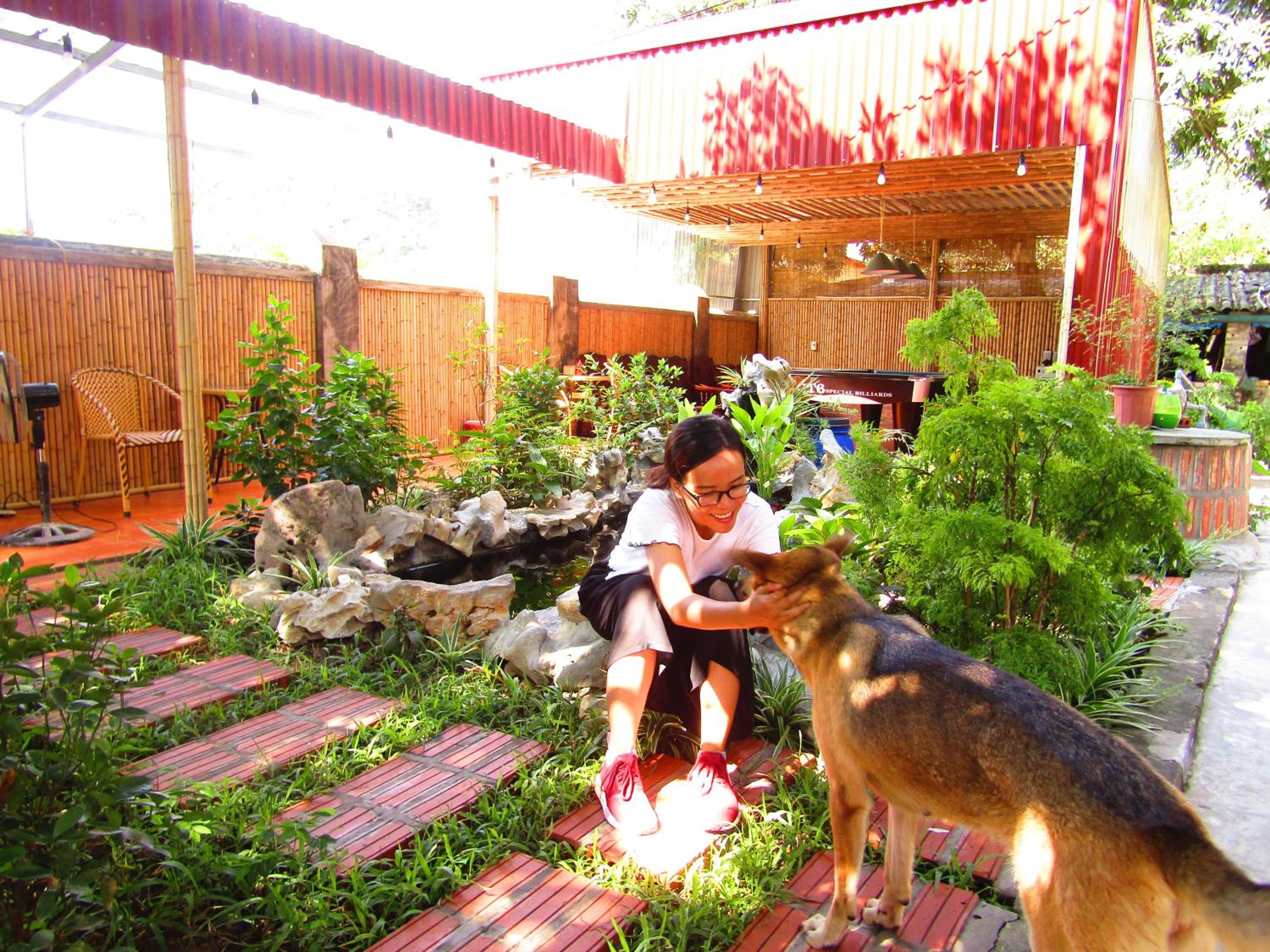 Ninh Binh Mountain Side Homestay & Cafe