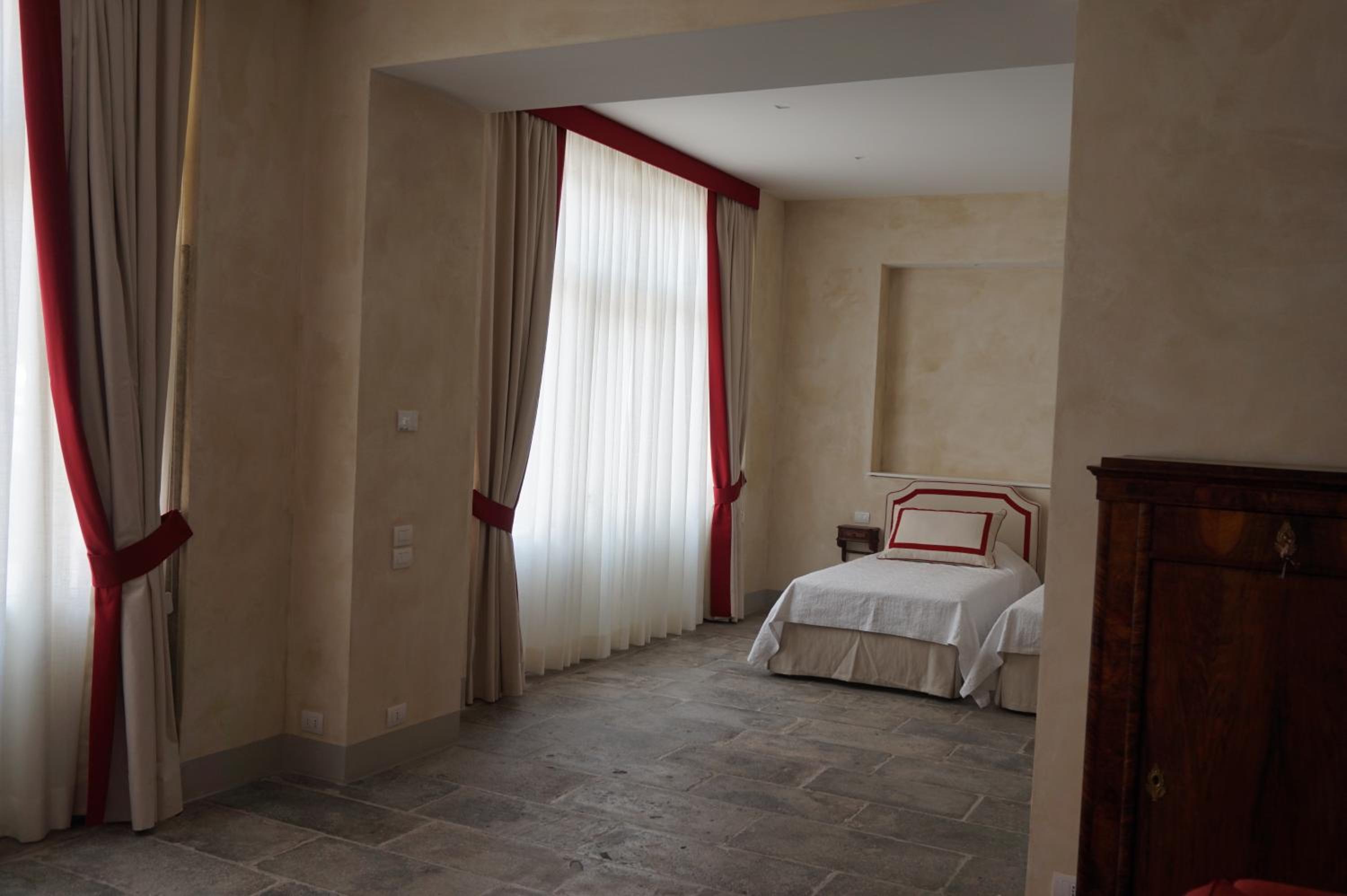 Palazzo Mantua Benavides Suites & Apartments