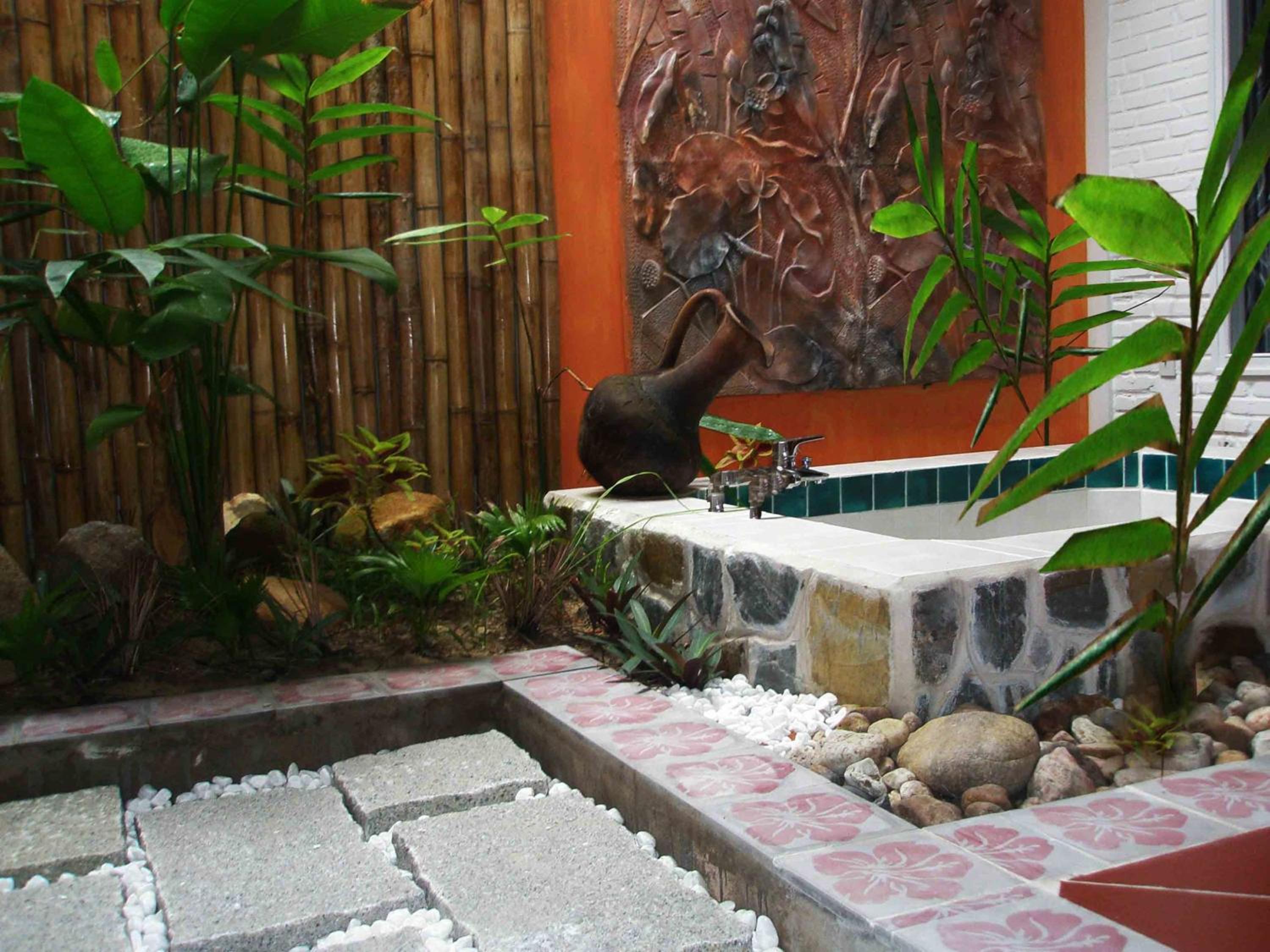 Green Hill Resort and Spa