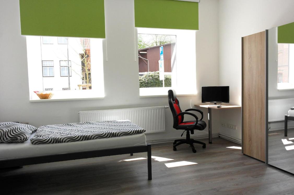 Photo 6