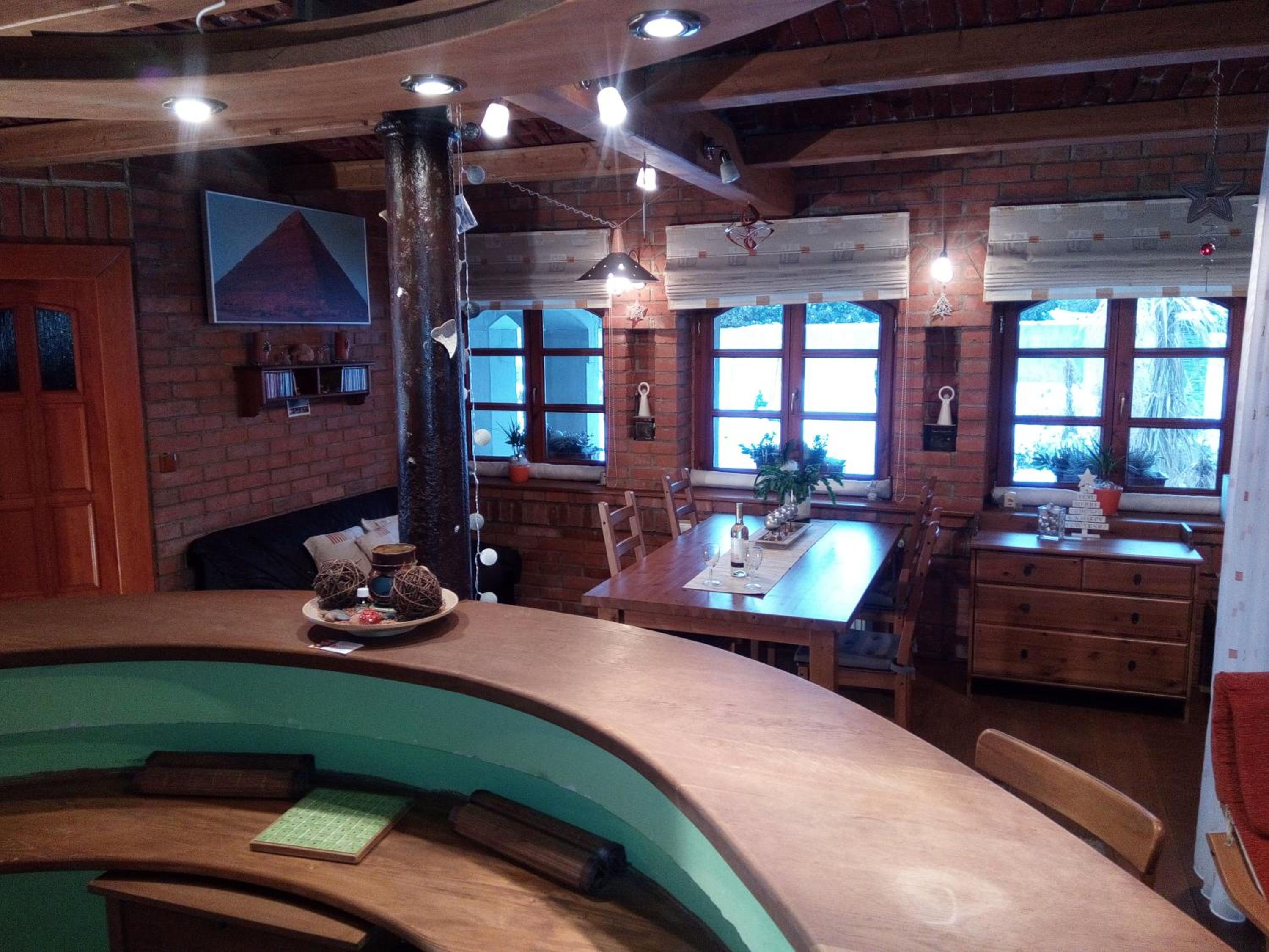 Family House 94 view 3