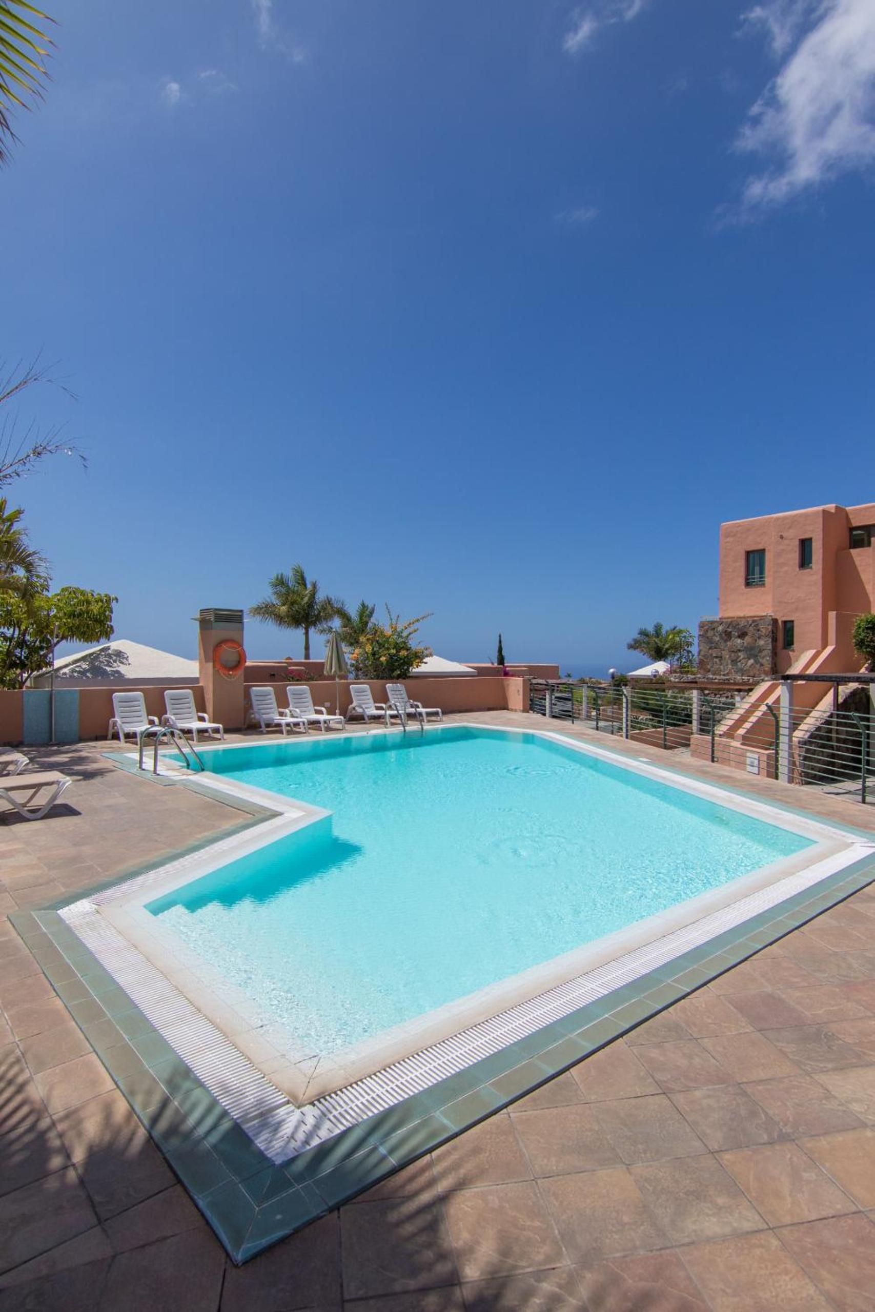 HomeForGuest SALOBRE GOLF VILLA, POOL, BBQ, WIFI, STUNNING VIEWS view 4