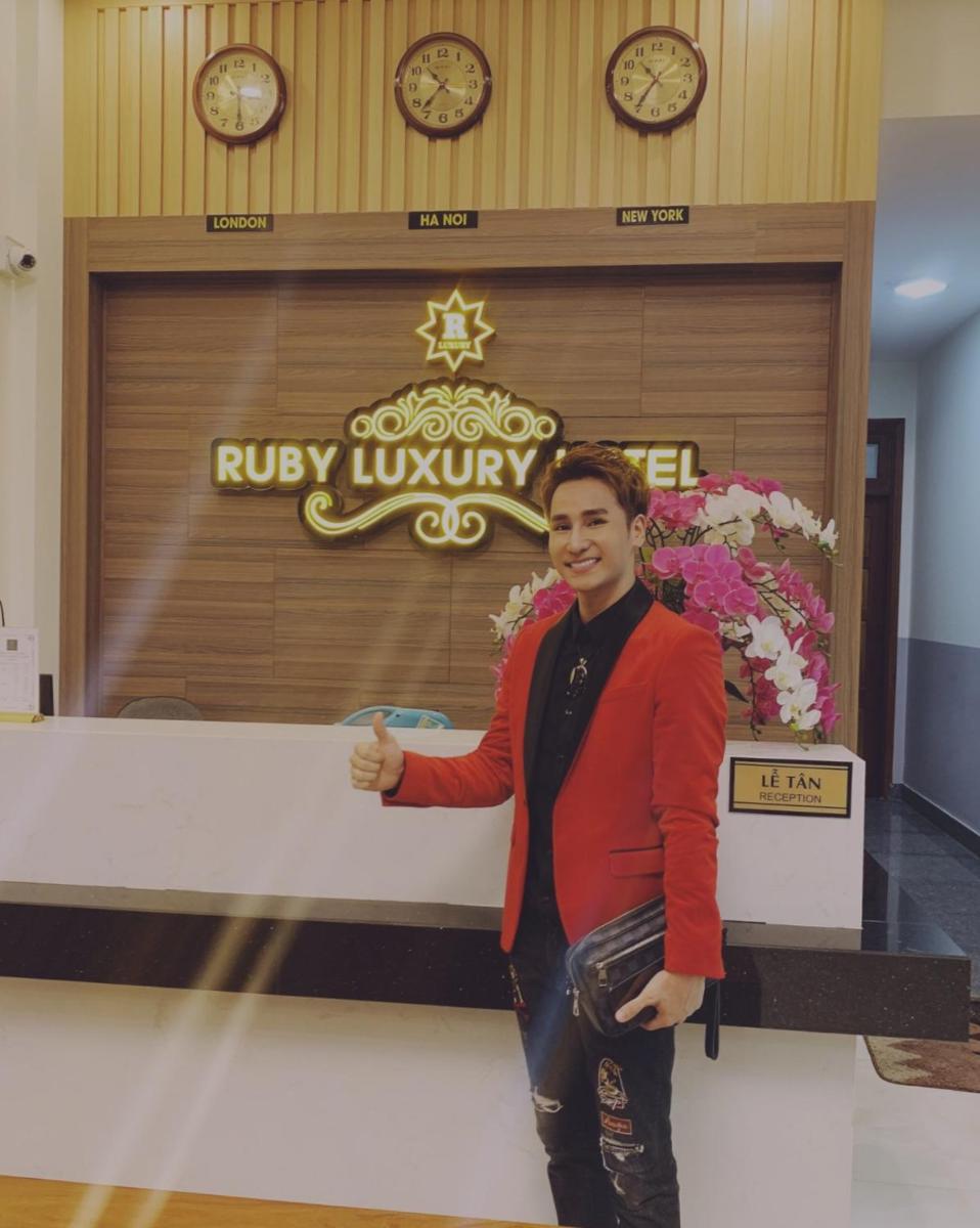 hotel reception