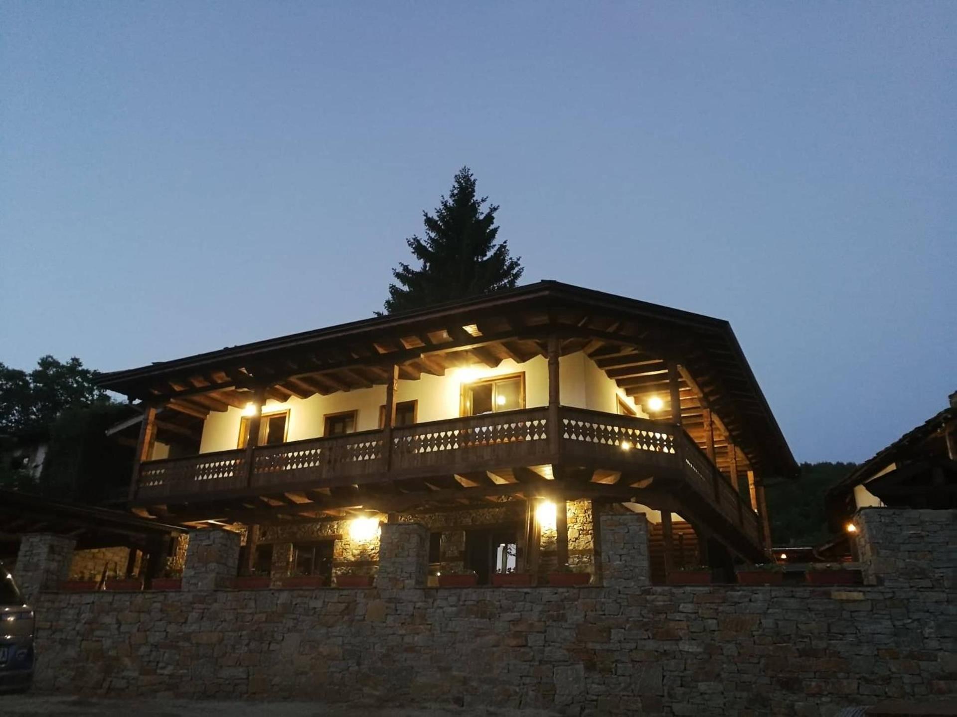 Слънчевата къща