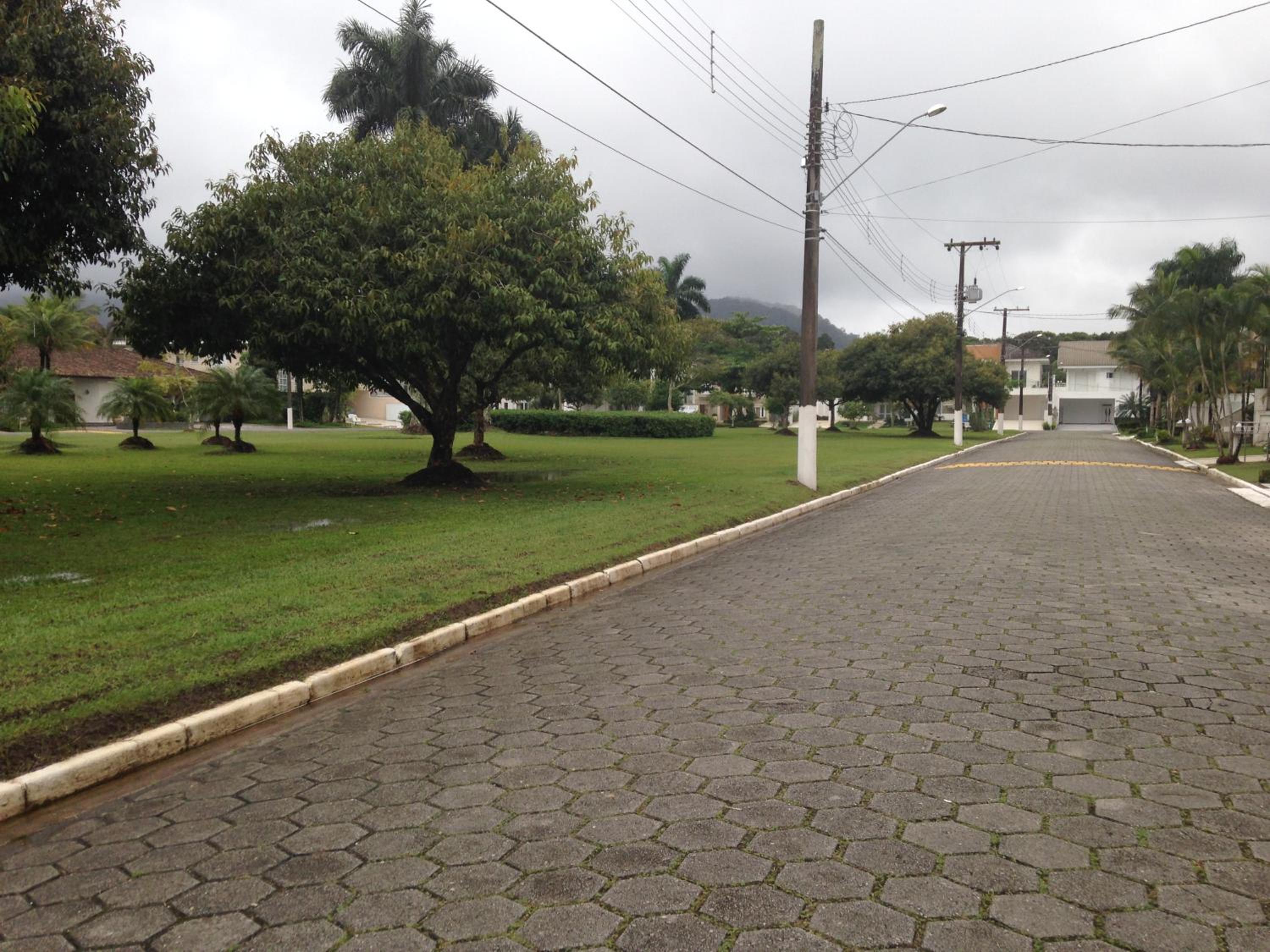 Guarujá/Acapulco Cond alto padrão