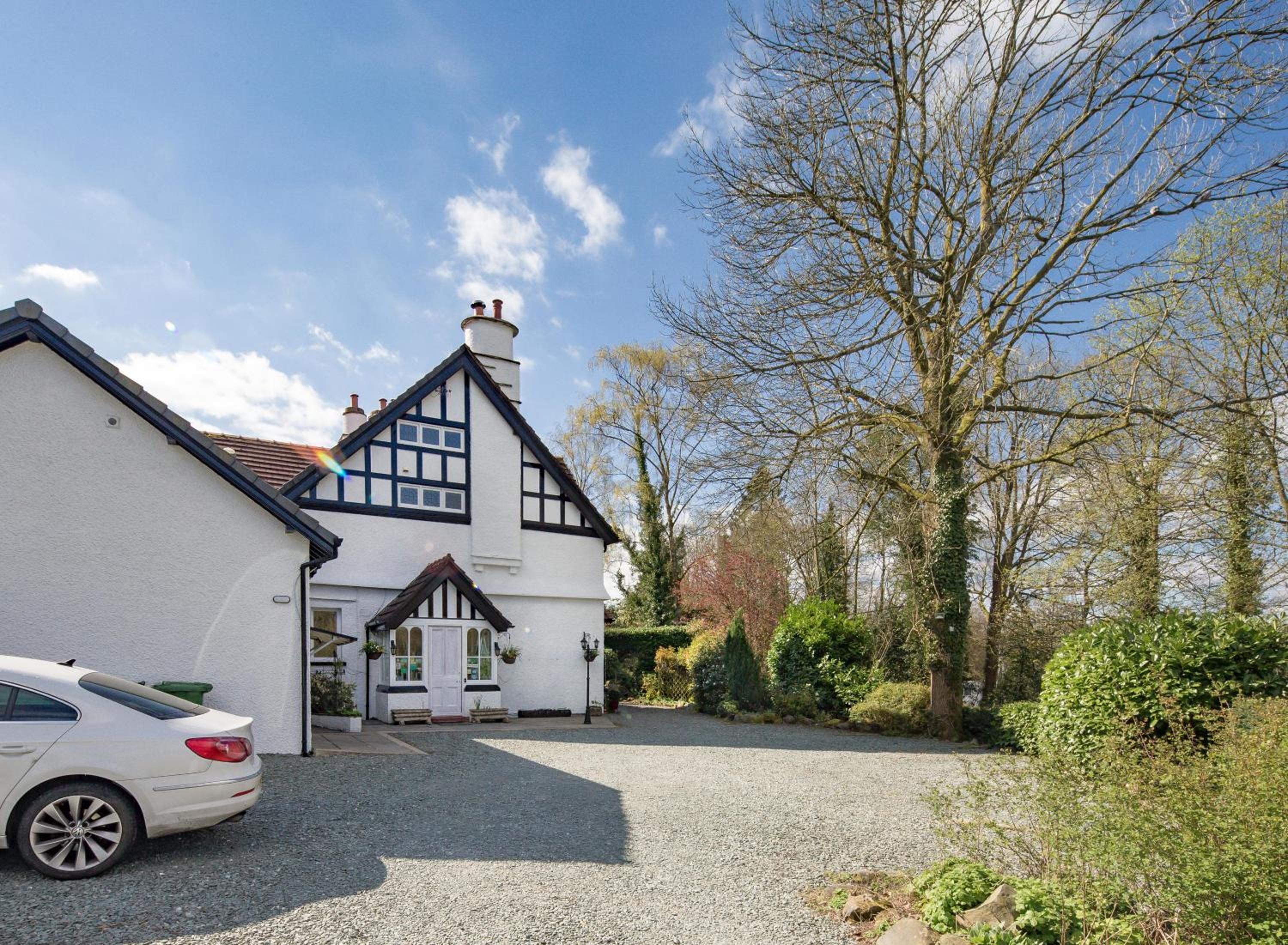 Storrs Gate House B & B No pets Allowed