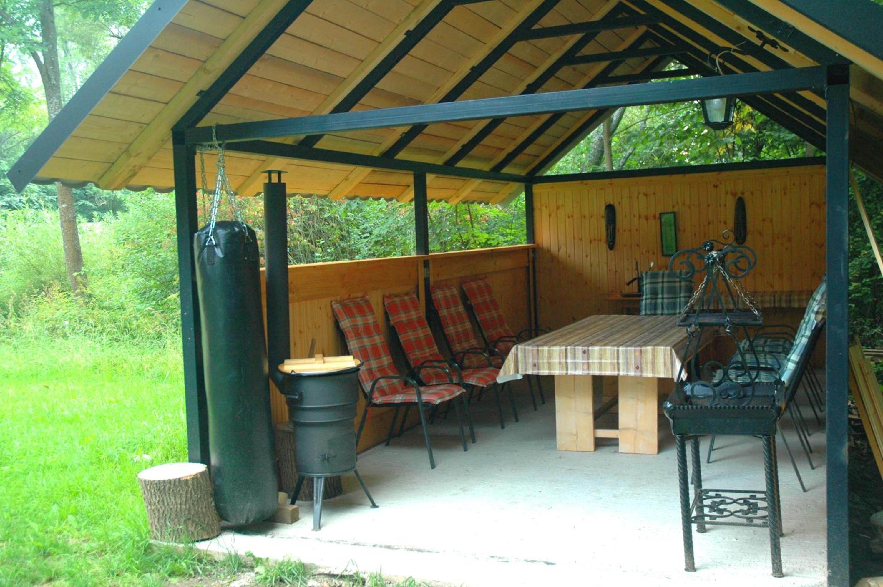 Photo 8