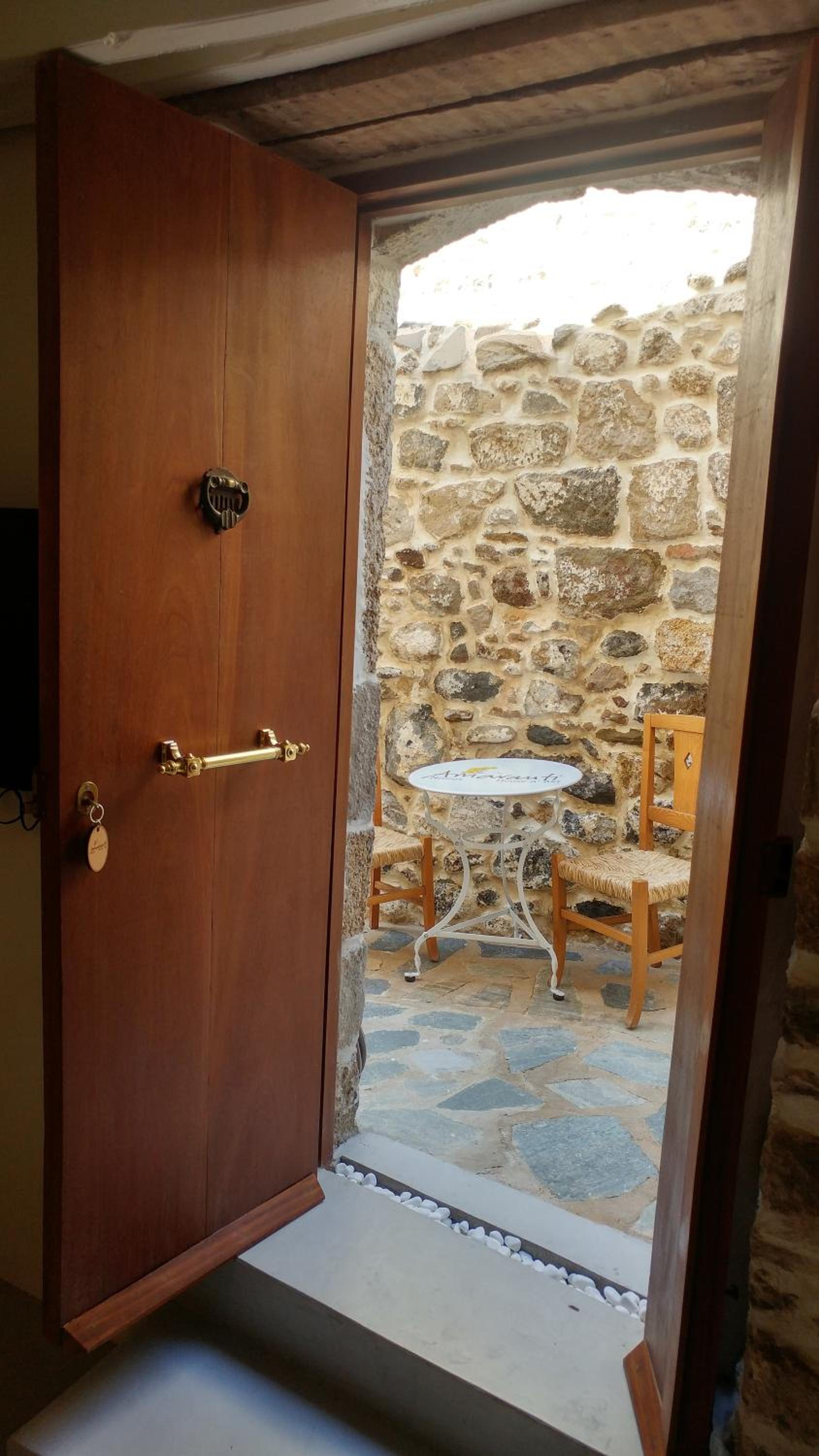 Amaranti House n Art view 3