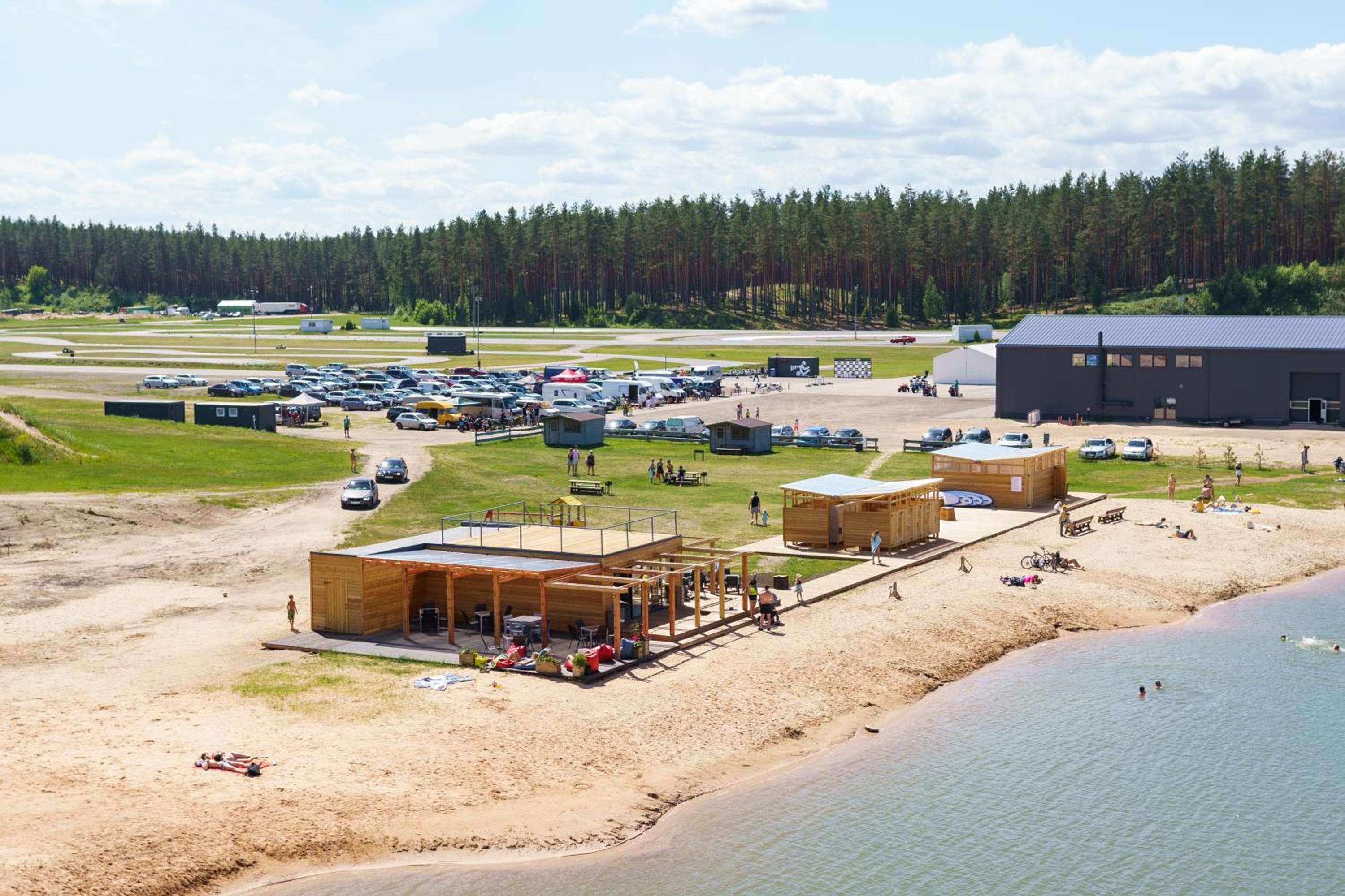 Raceway Baltic cabins