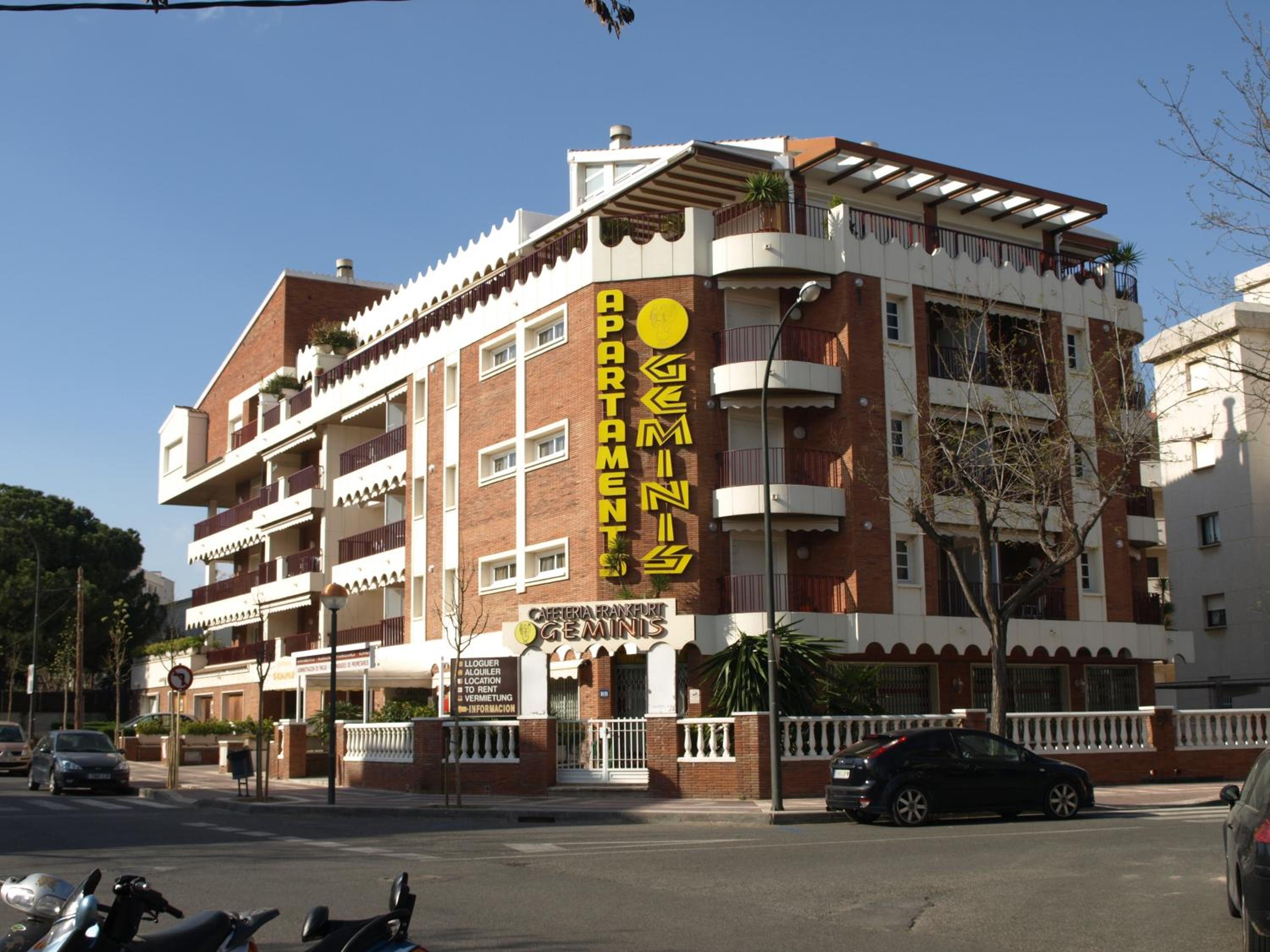 Apartaments Geminis view 3