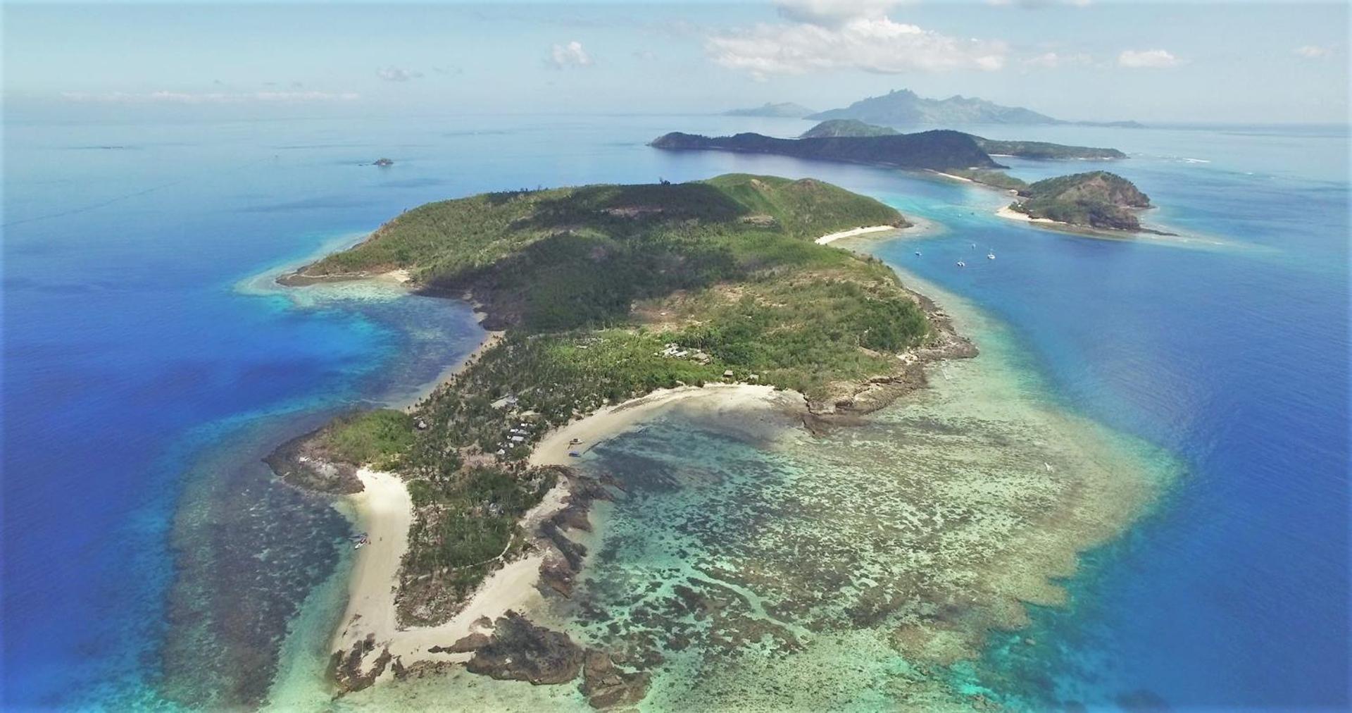 Barefoot Manta Island Resort