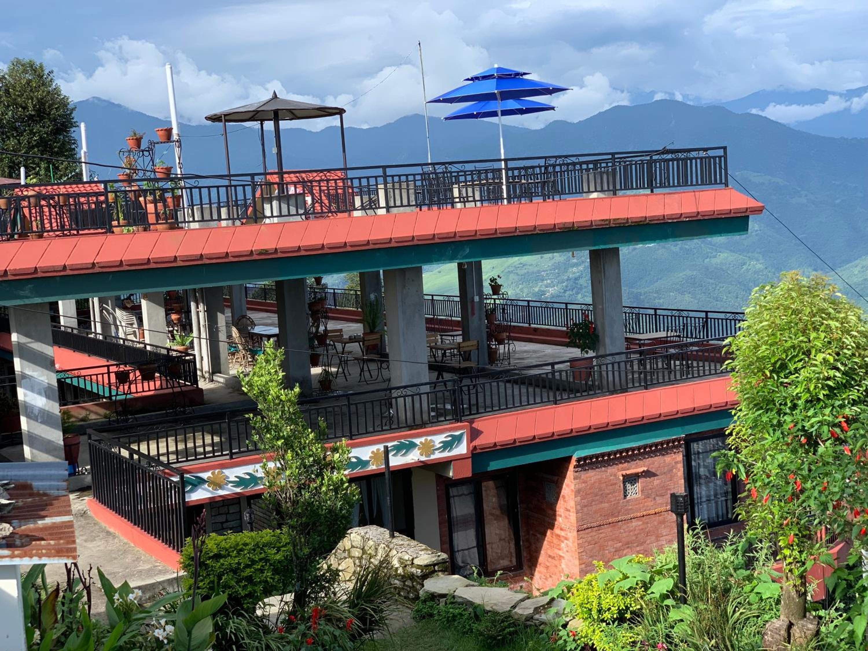 Superview Lodge - Family-Run, Himalayan Sunrise
