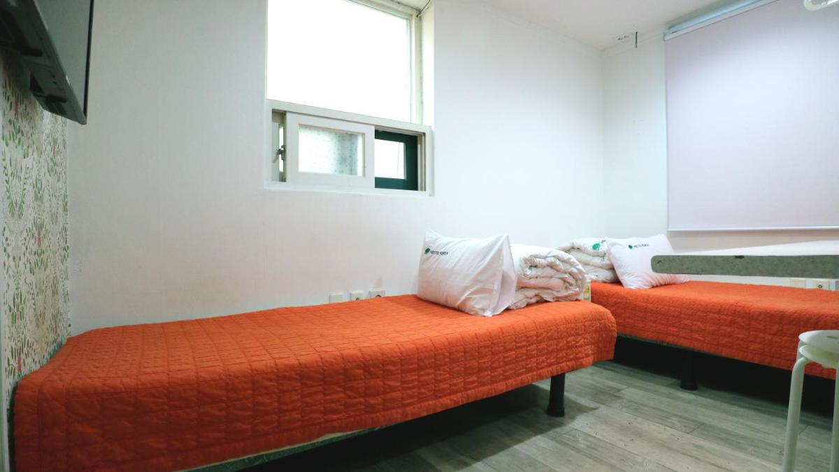 Hostel Korea - Original