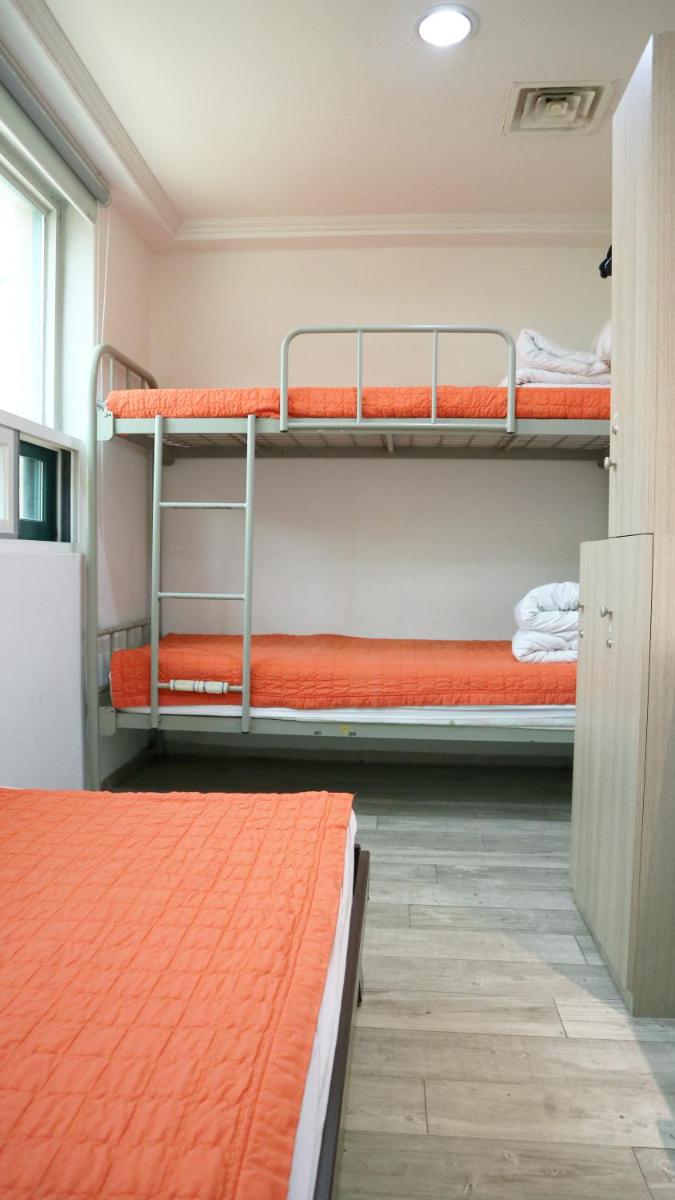 Hostel Korea - Original