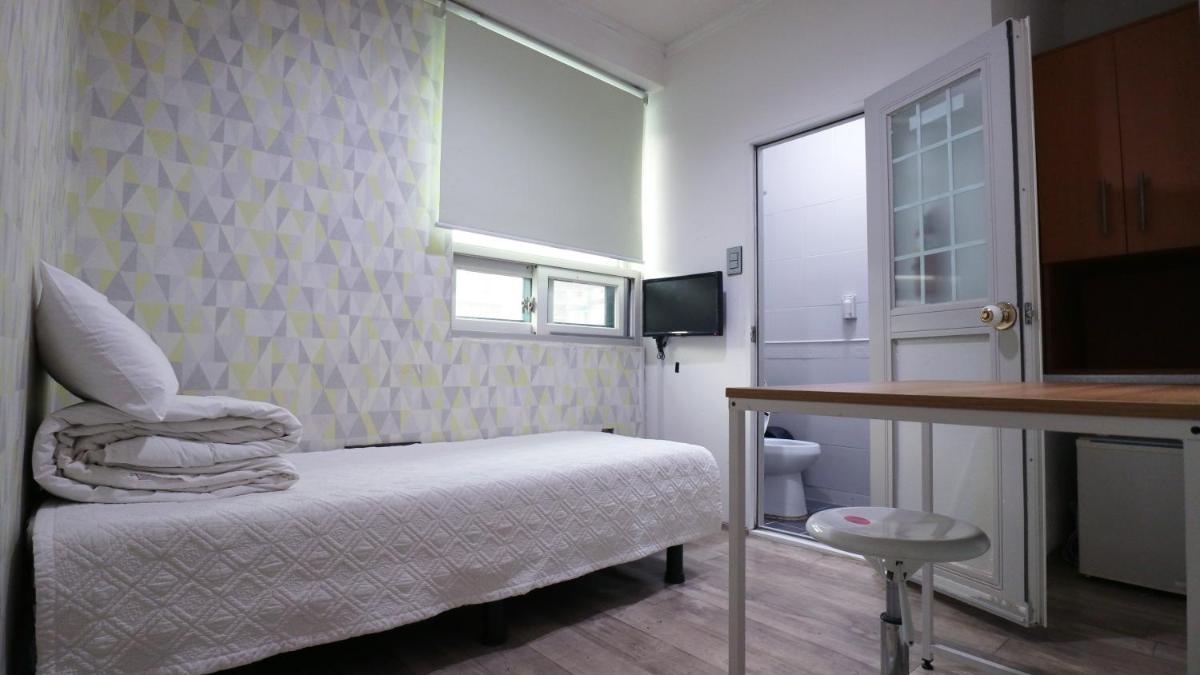 Hostel Korea - Original
