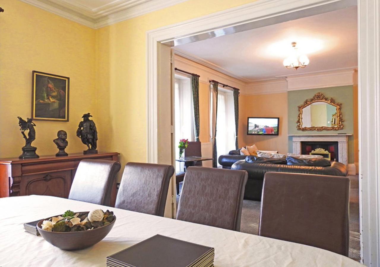 Bury Villa - 7 bedrooms sleeping 18 guests view 5