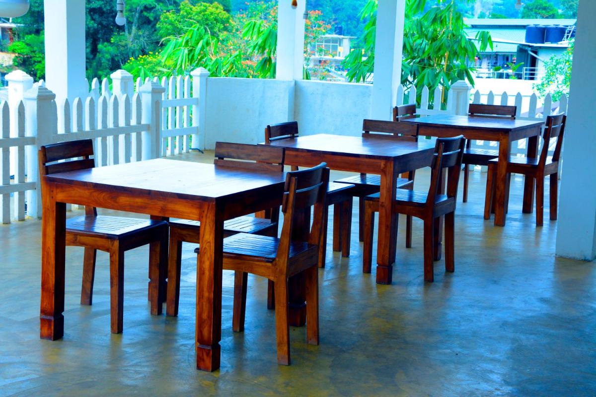 restaurant