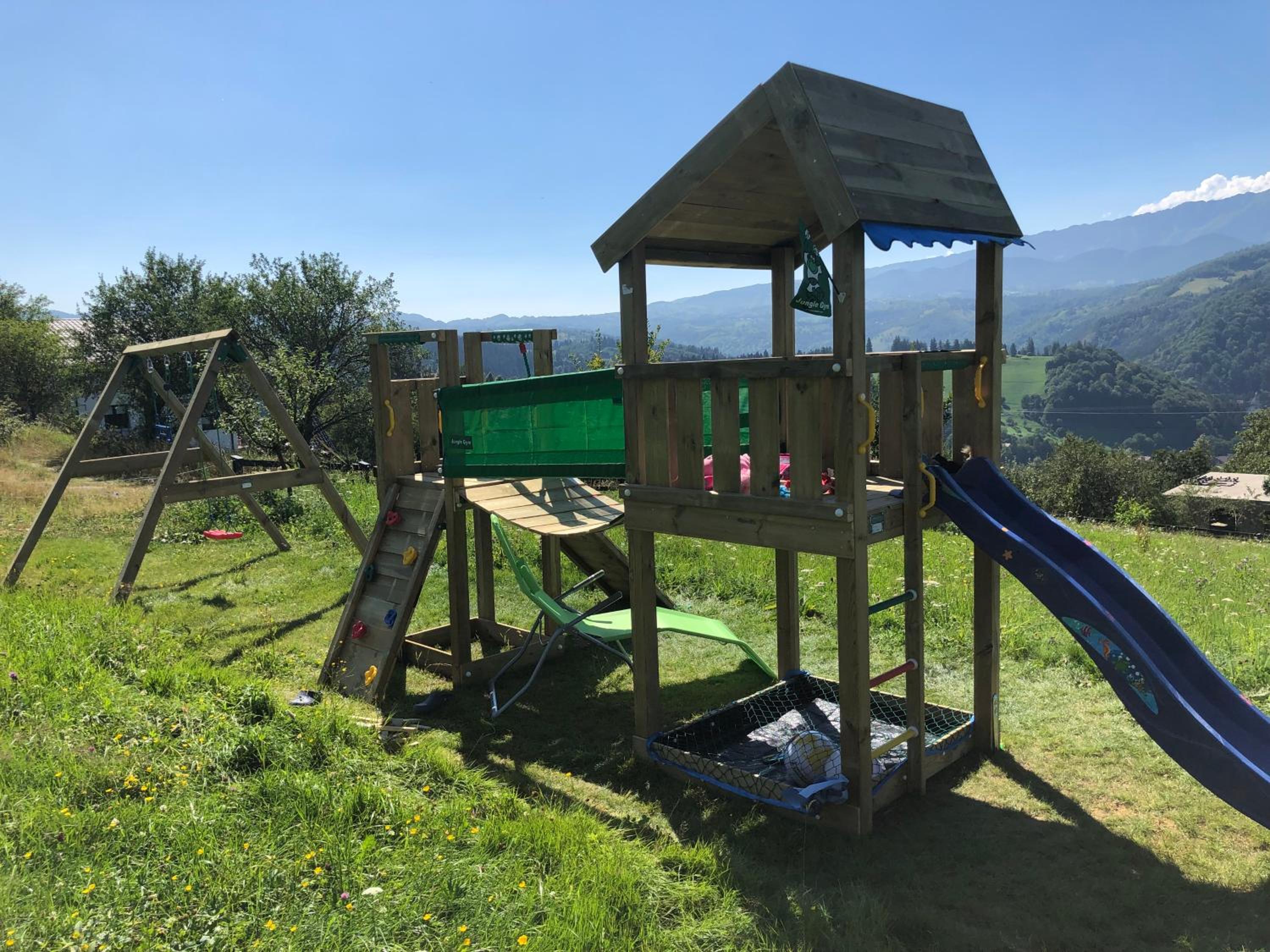 Bran Monte Crai Chalet view 4