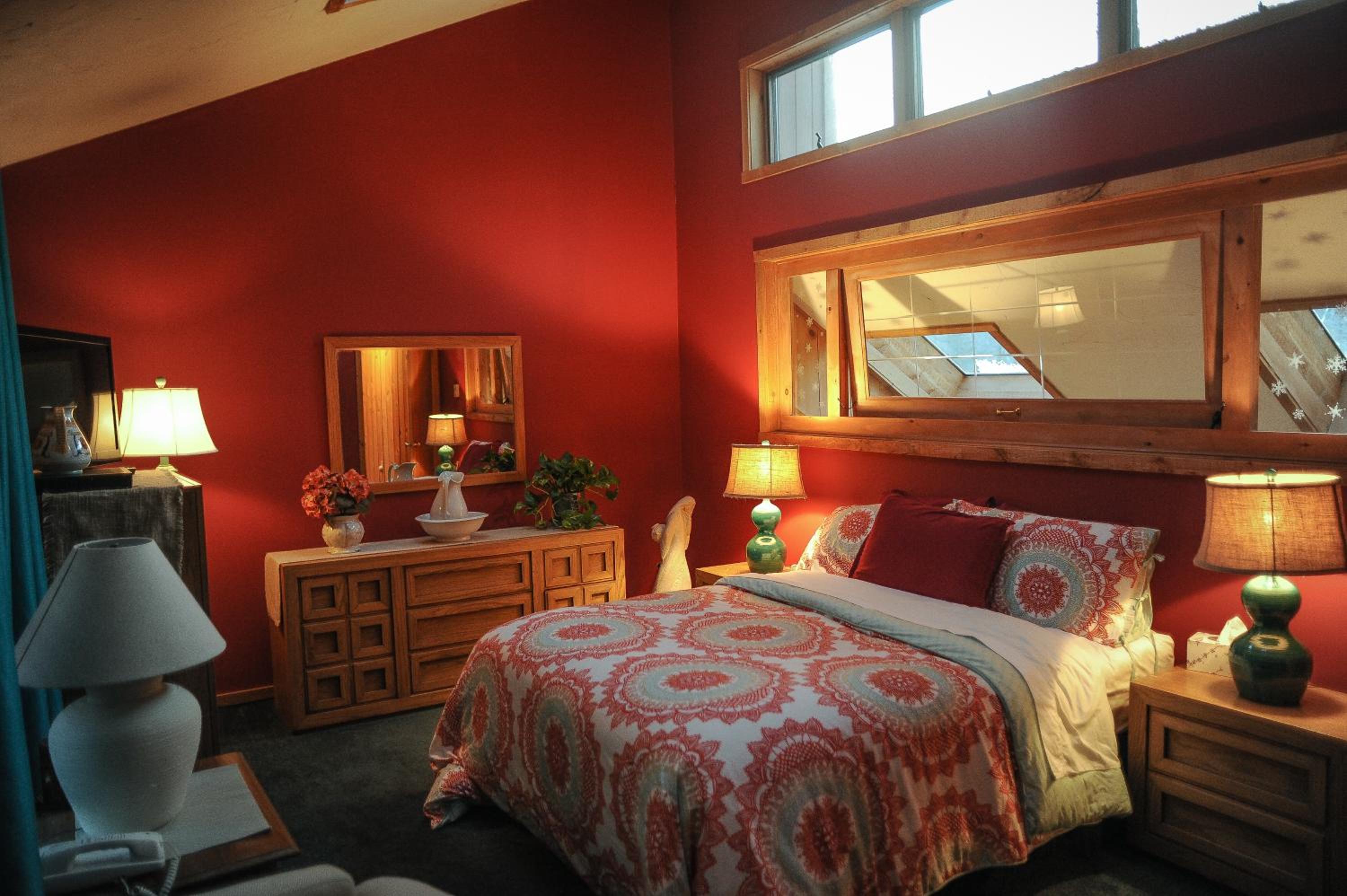 Mink Hollow Lodge view 5