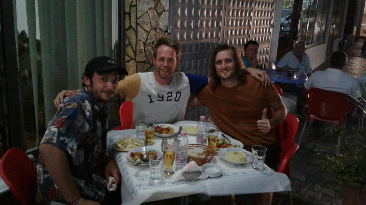 Nako Guest House bar&restaurants