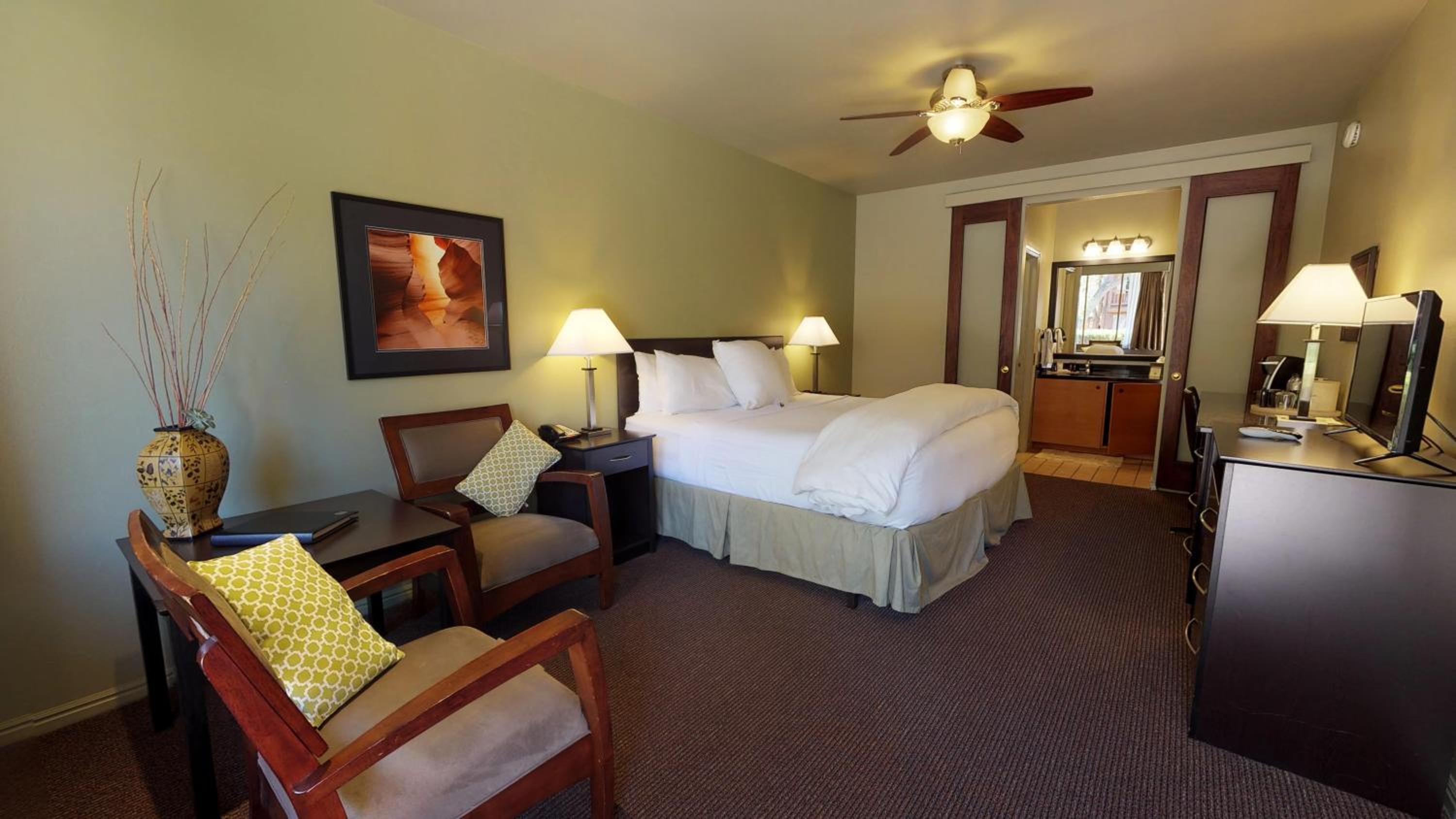 Flanigan`s Resort and Spa