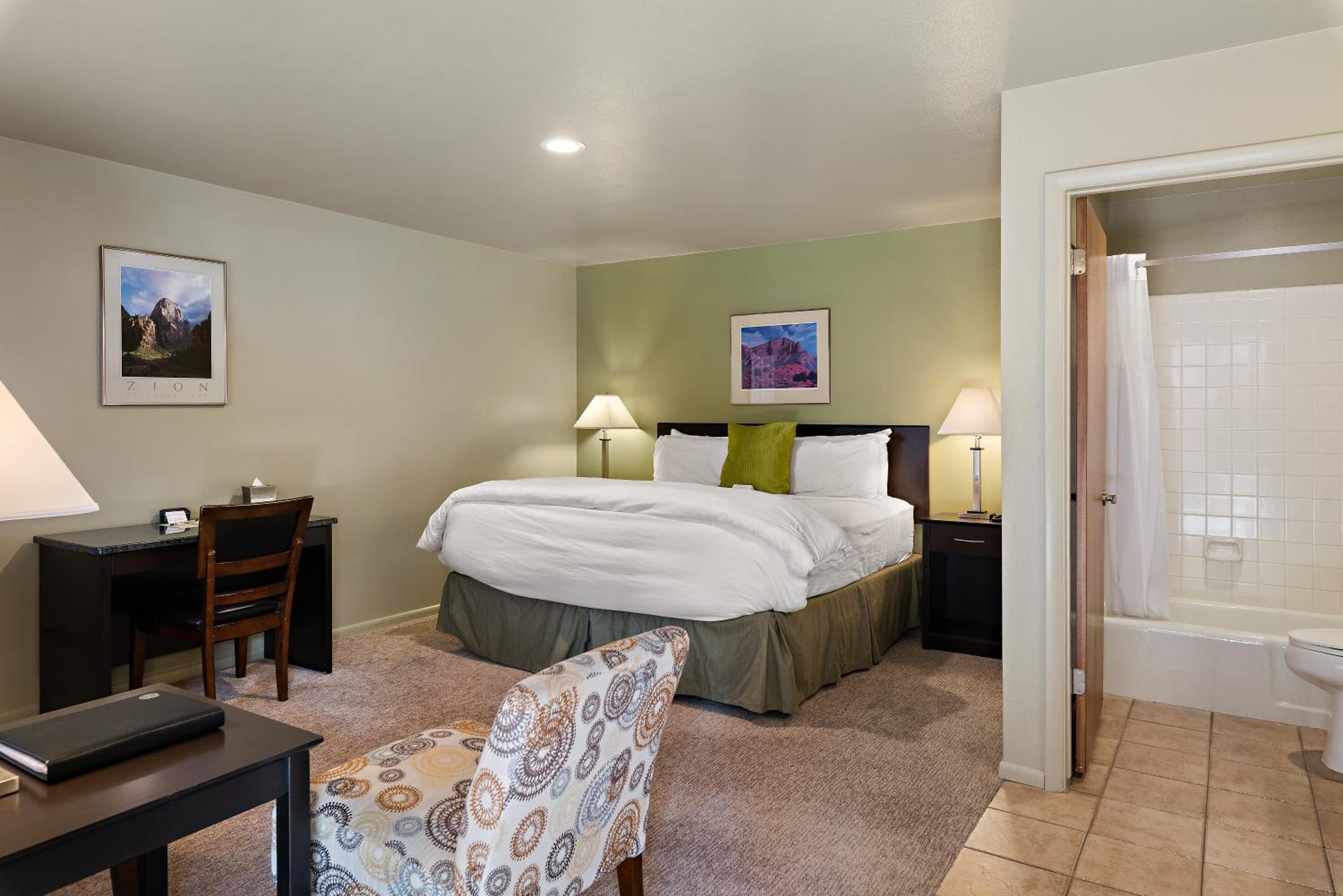 Flanigan`s Resort and Spa