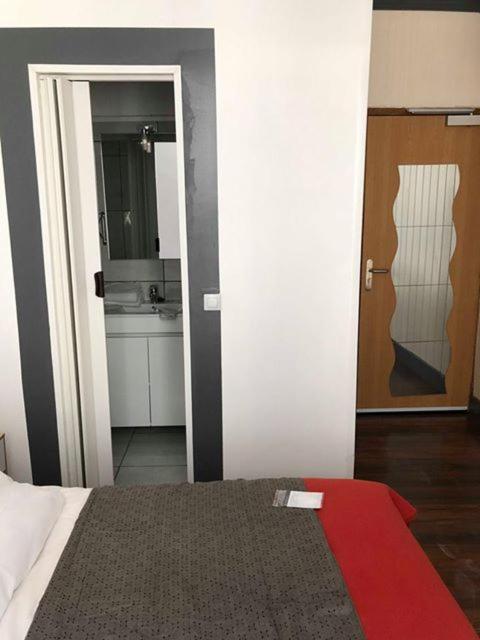 Beziers Vacations - Hotel Confort - Property Image 3