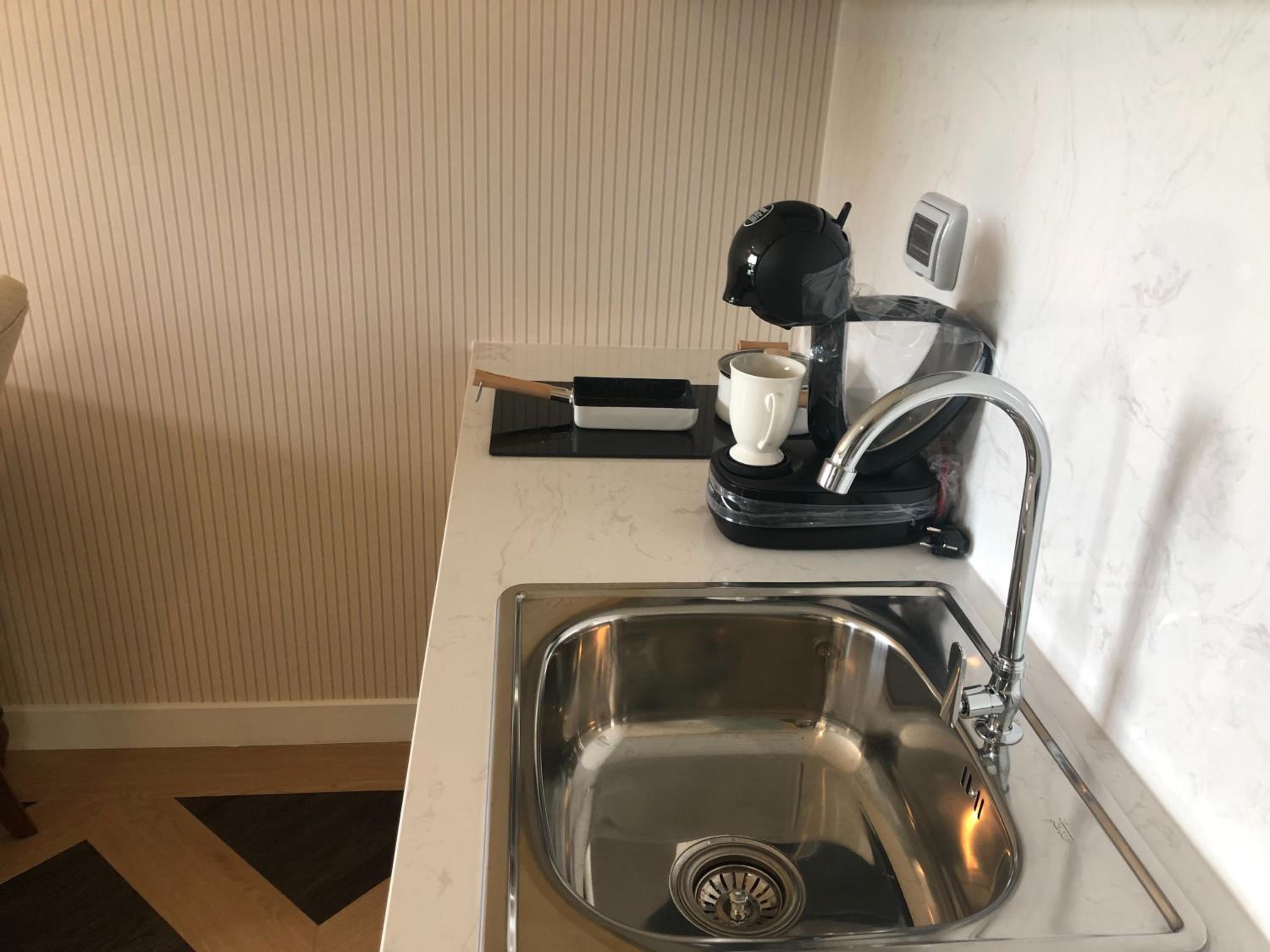 Photo 105
