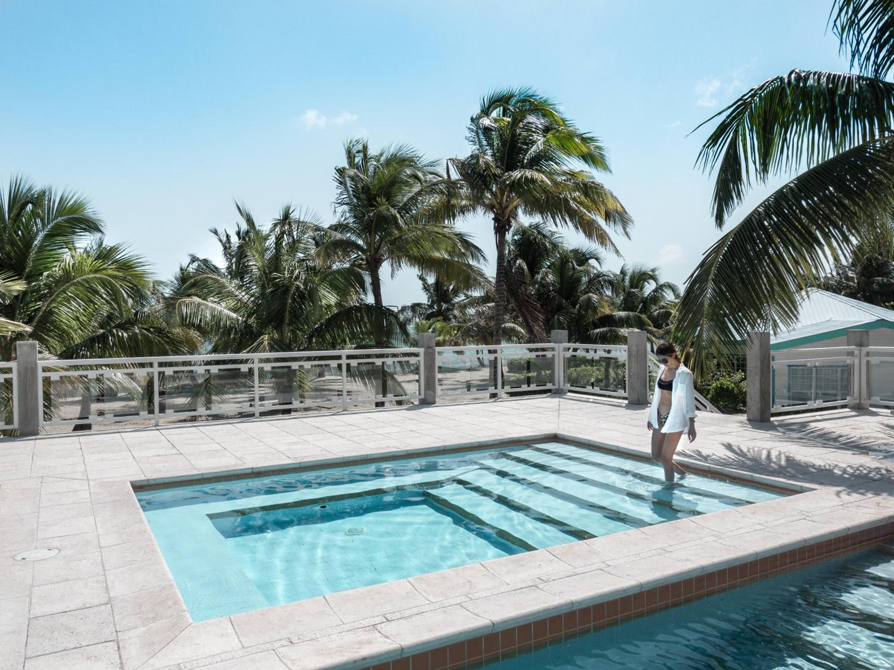 Belize Dive Haven Resort & Marina