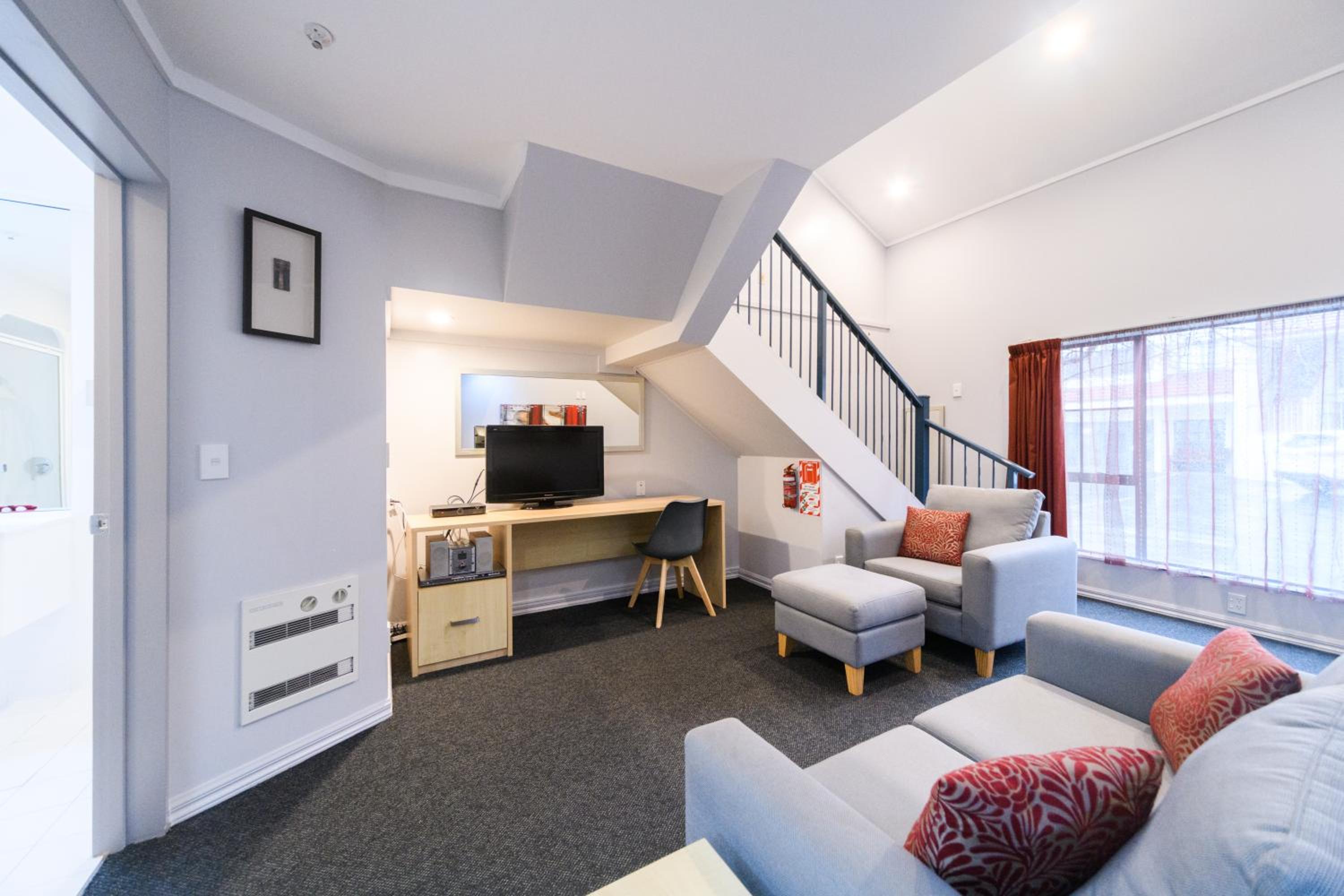 Aubyn Court Spa Motel