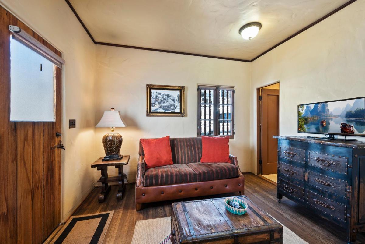 San Clemente Vacations - Oceanfront Hacienda - Property Image 11