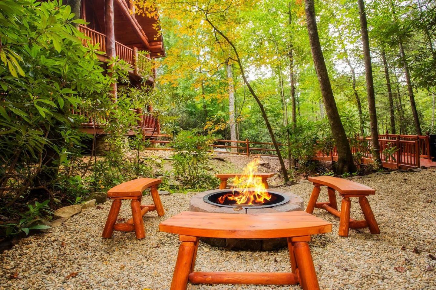 Laurel Creek Hideaway view 2