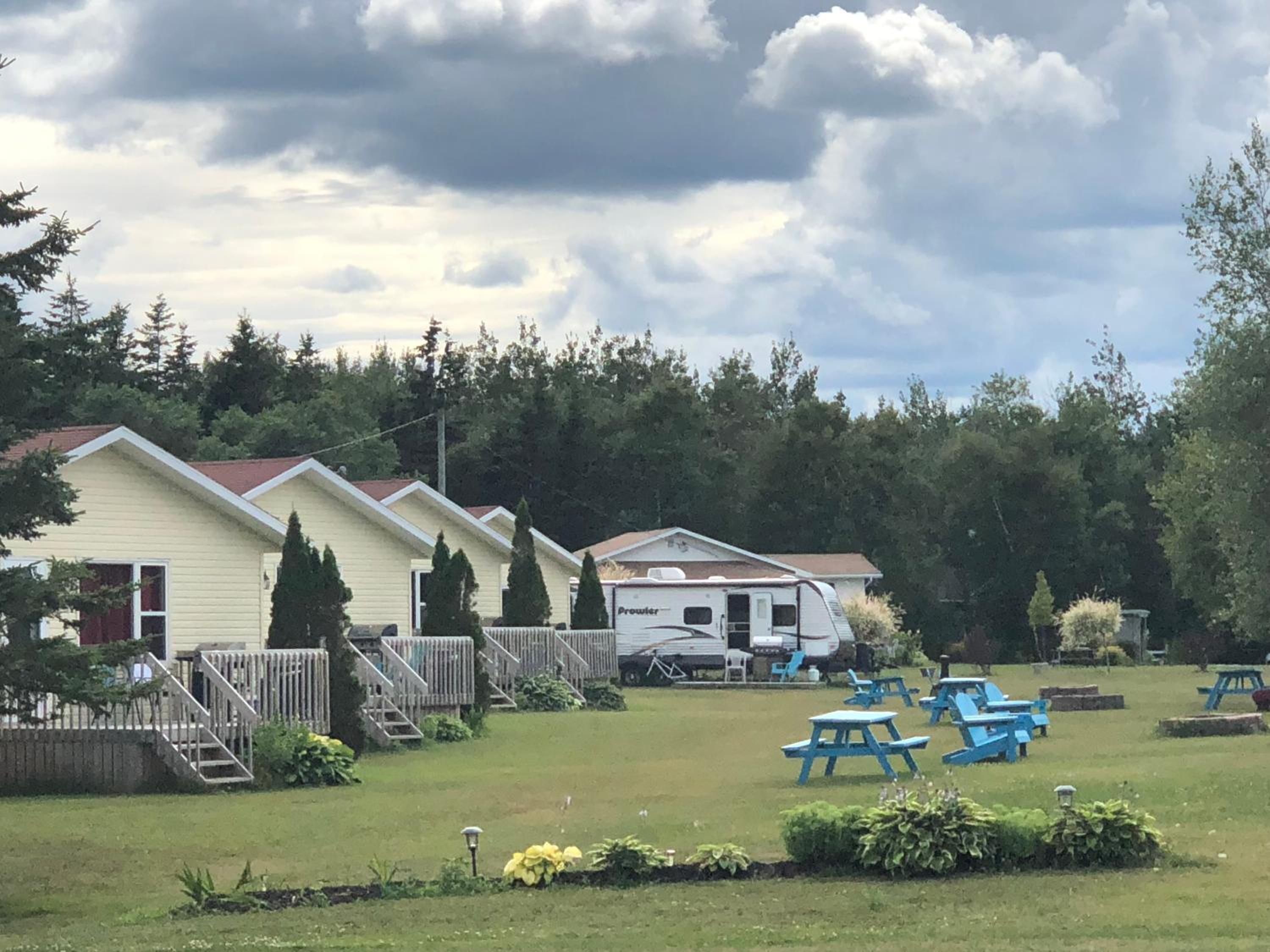 Baywatch Lighthouse Cottages & Motel