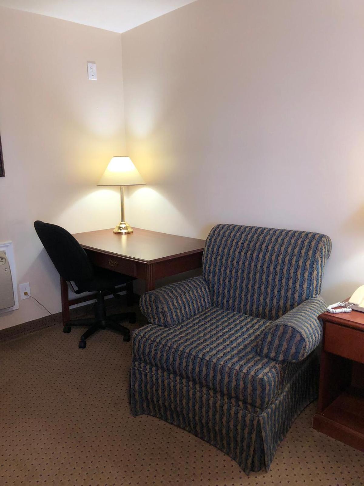 Royal Napanee Inn view 4