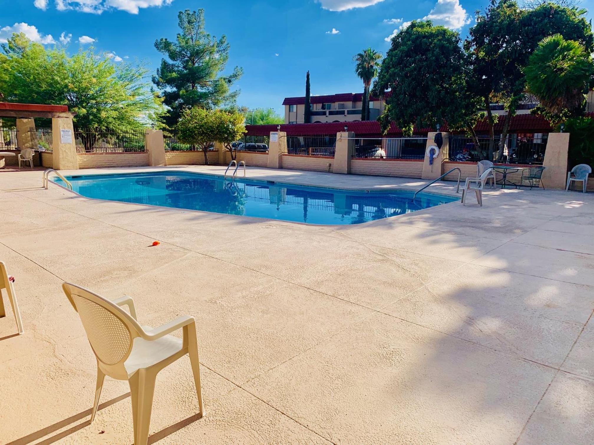 Casas Adobes condo view 4
