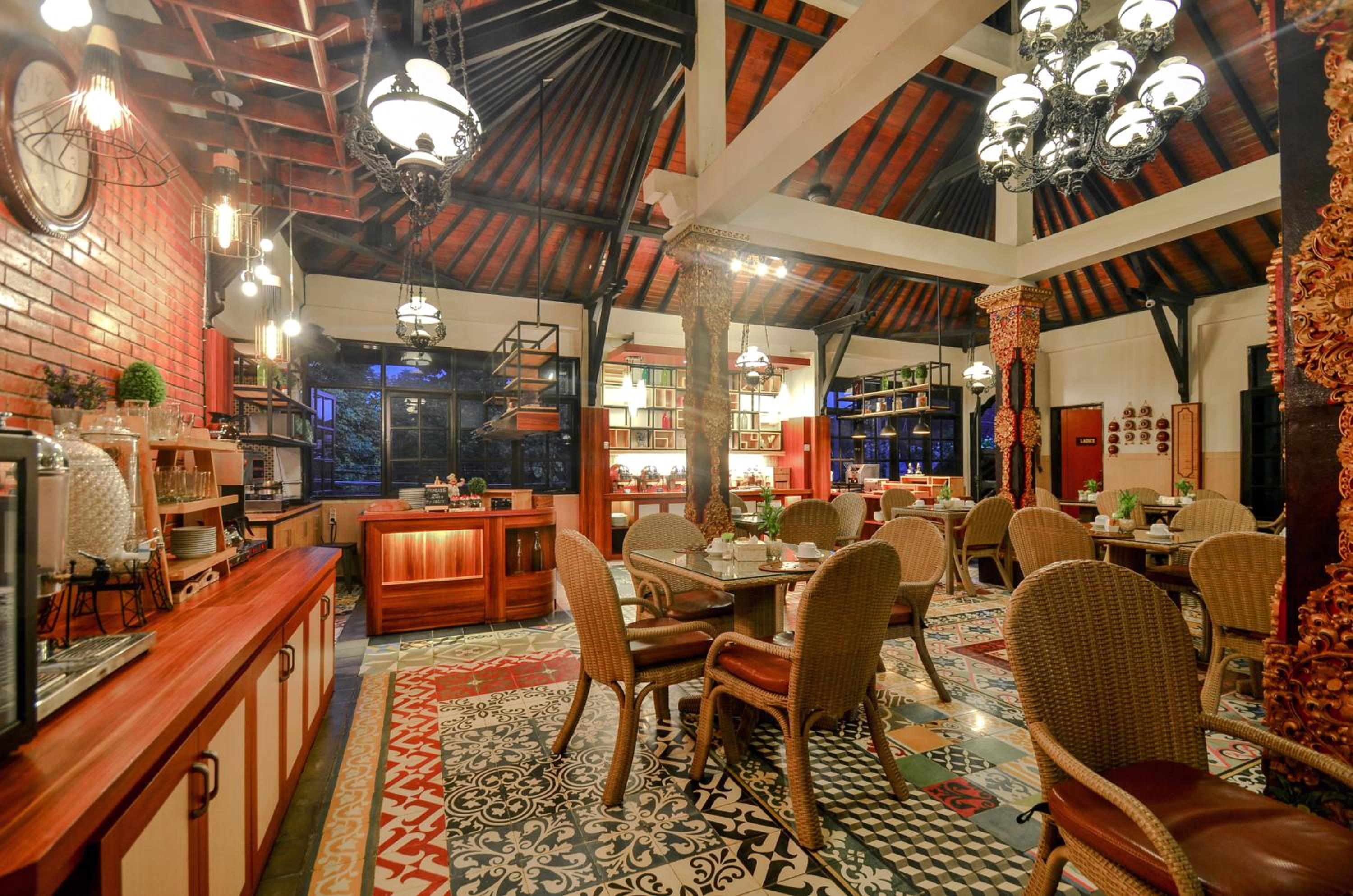 Sanur Vacations - Ari Putri Hotel - Property Image 8