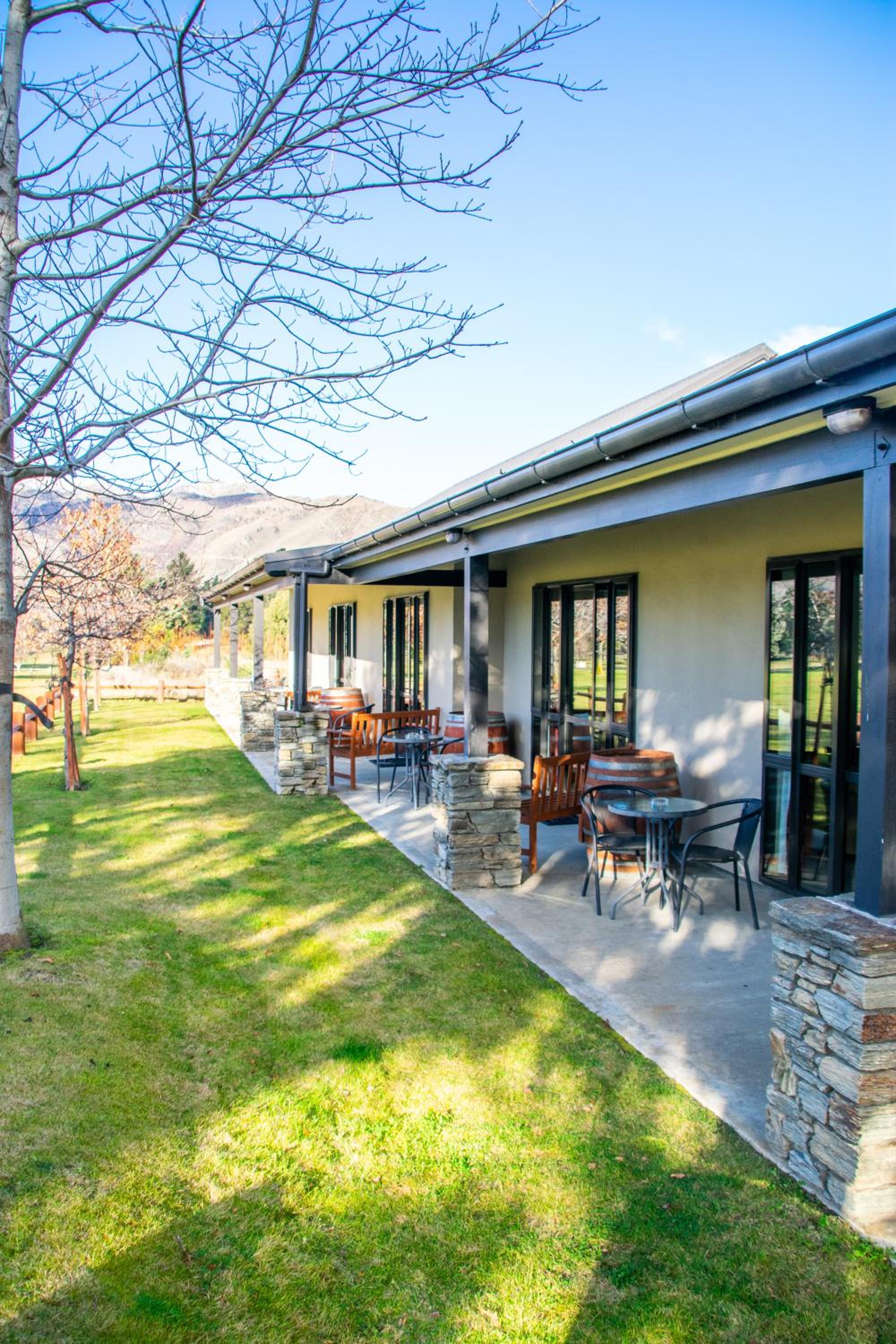 Carrick Lodge Motel - Image 3