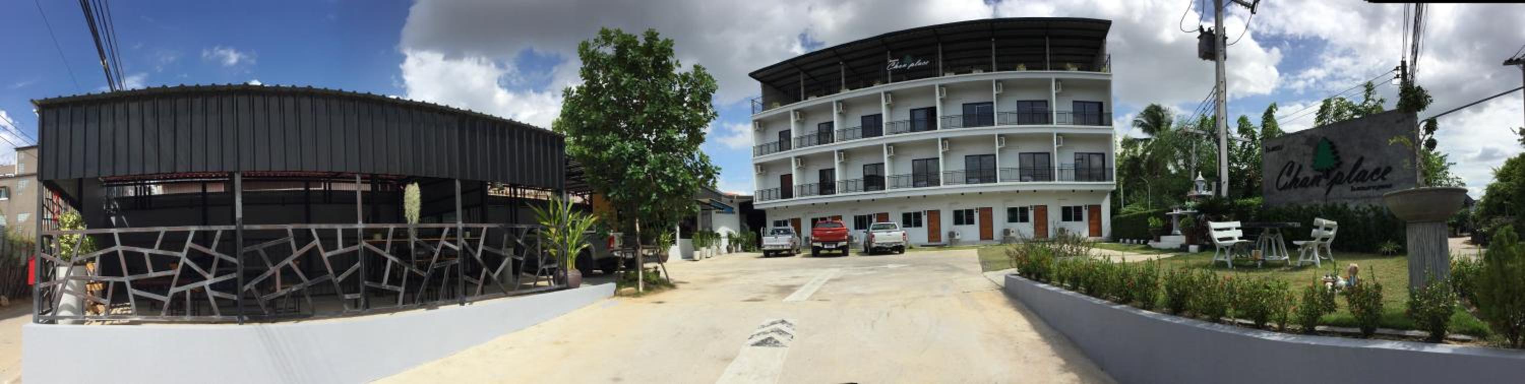 Chan Place Hotel