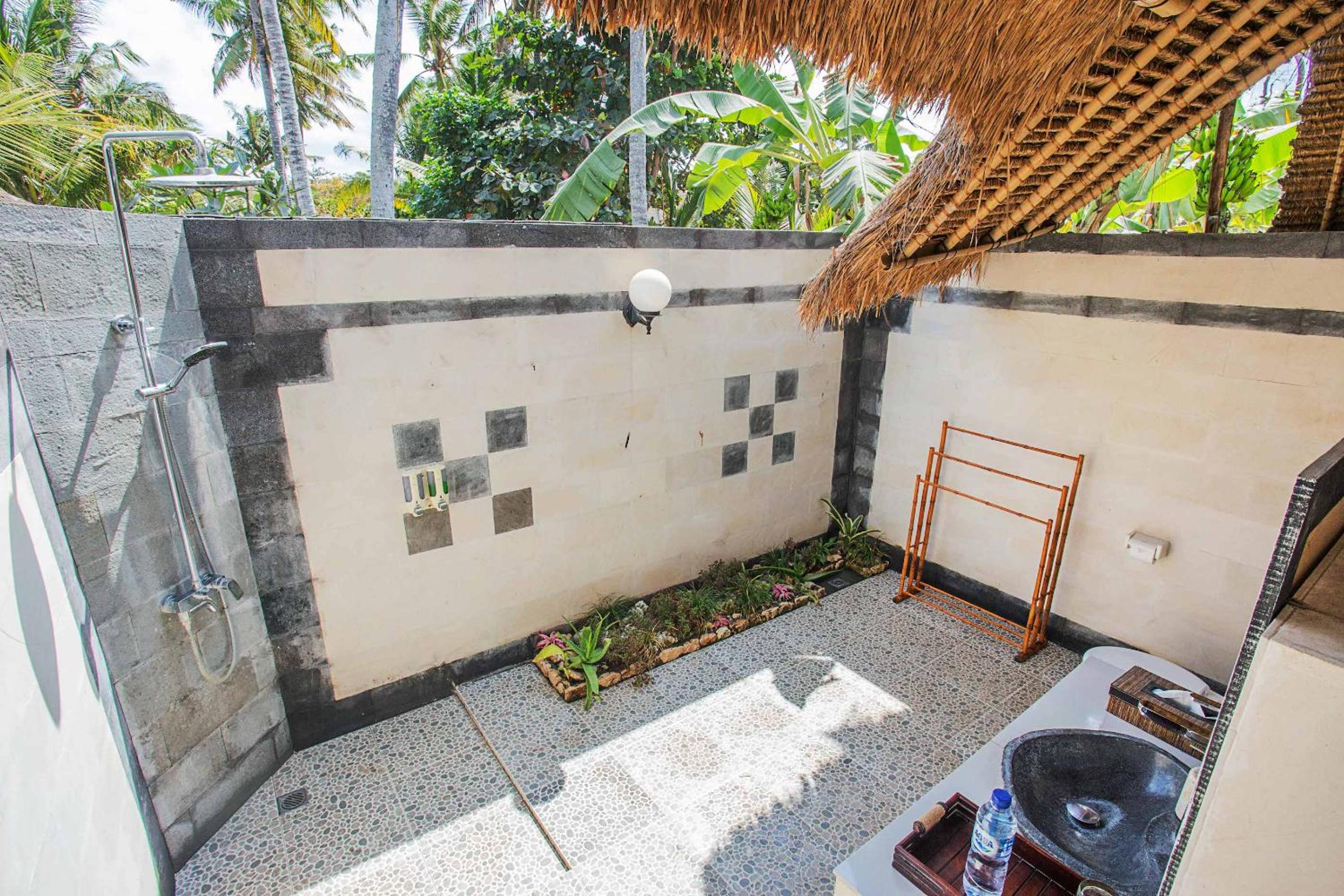 Sanghyang Bay Villas