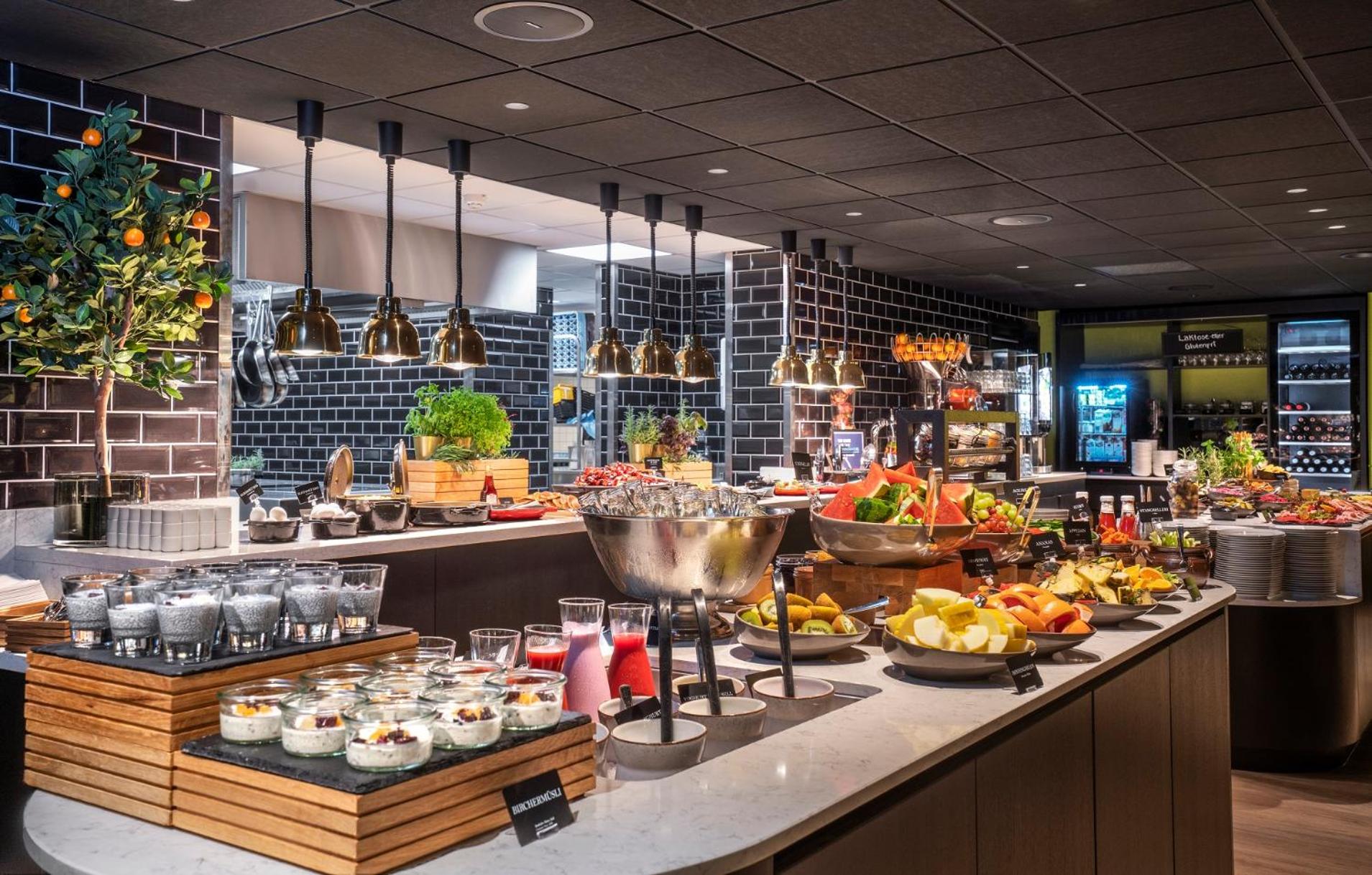 Stavanger Vacations - Thon Hotel Maritim - Property Image 5
