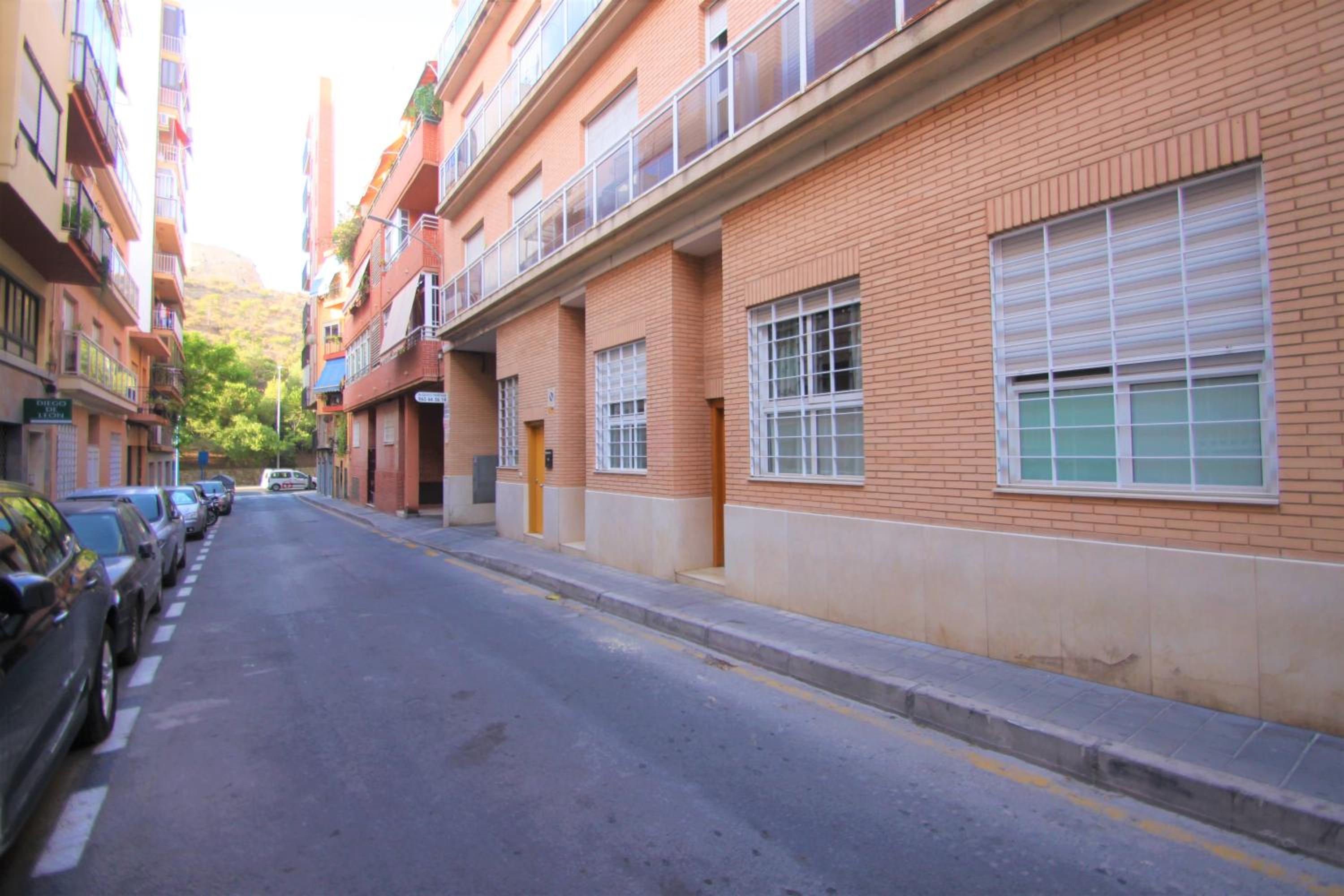 Apartamento Casaturis Playa y Montaña con parking en el centro de Alicante A130 view 2