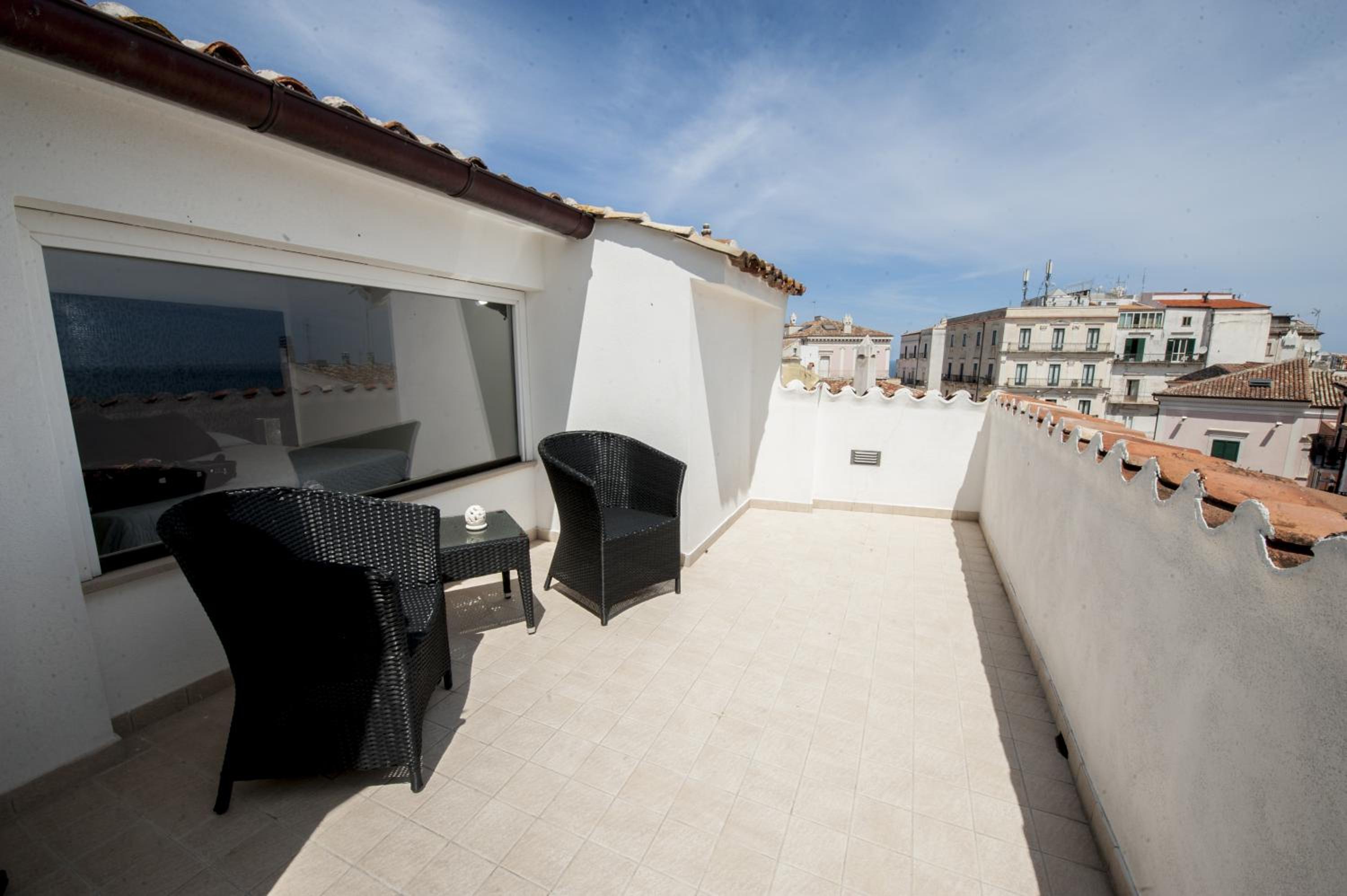 Edificio 15 House Elite
