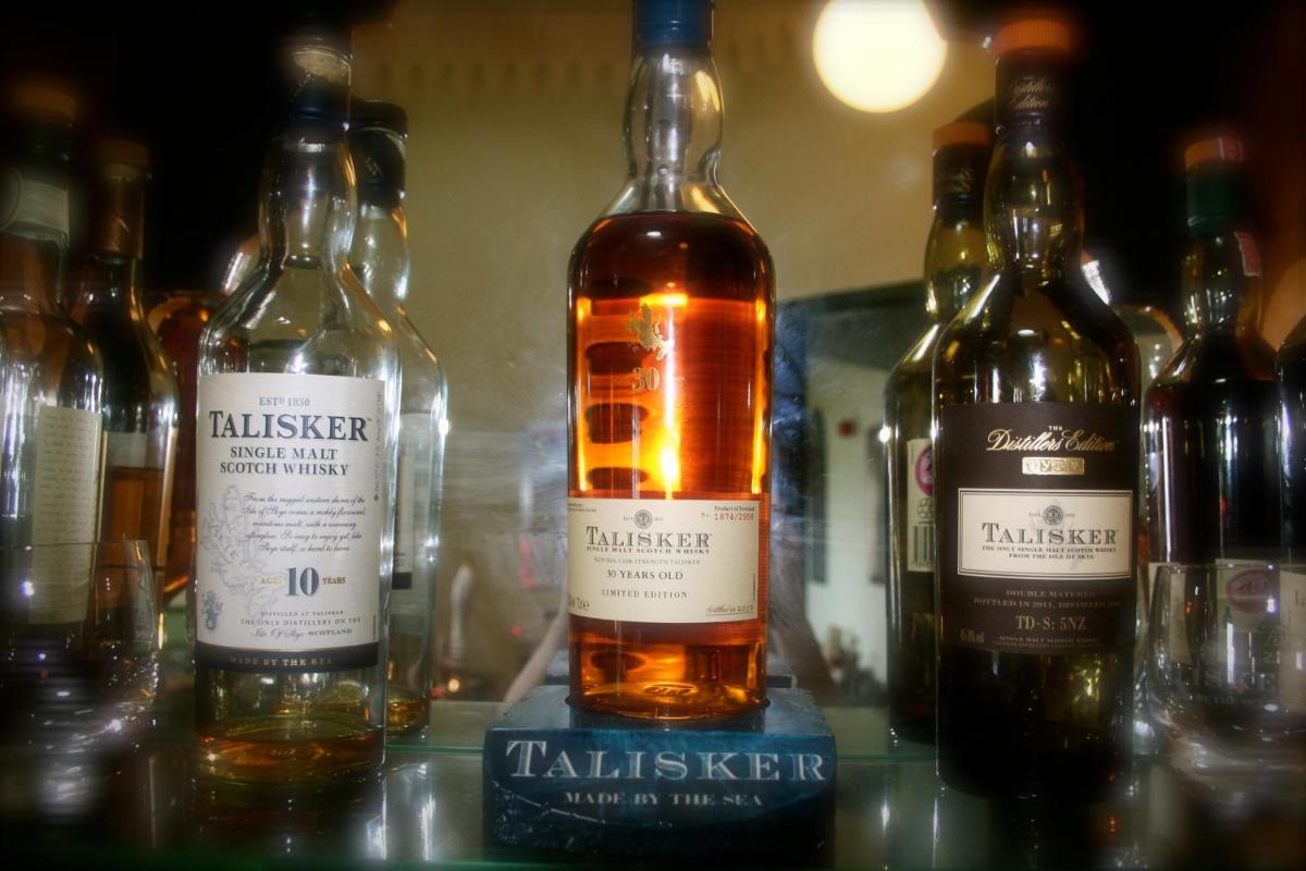 bar