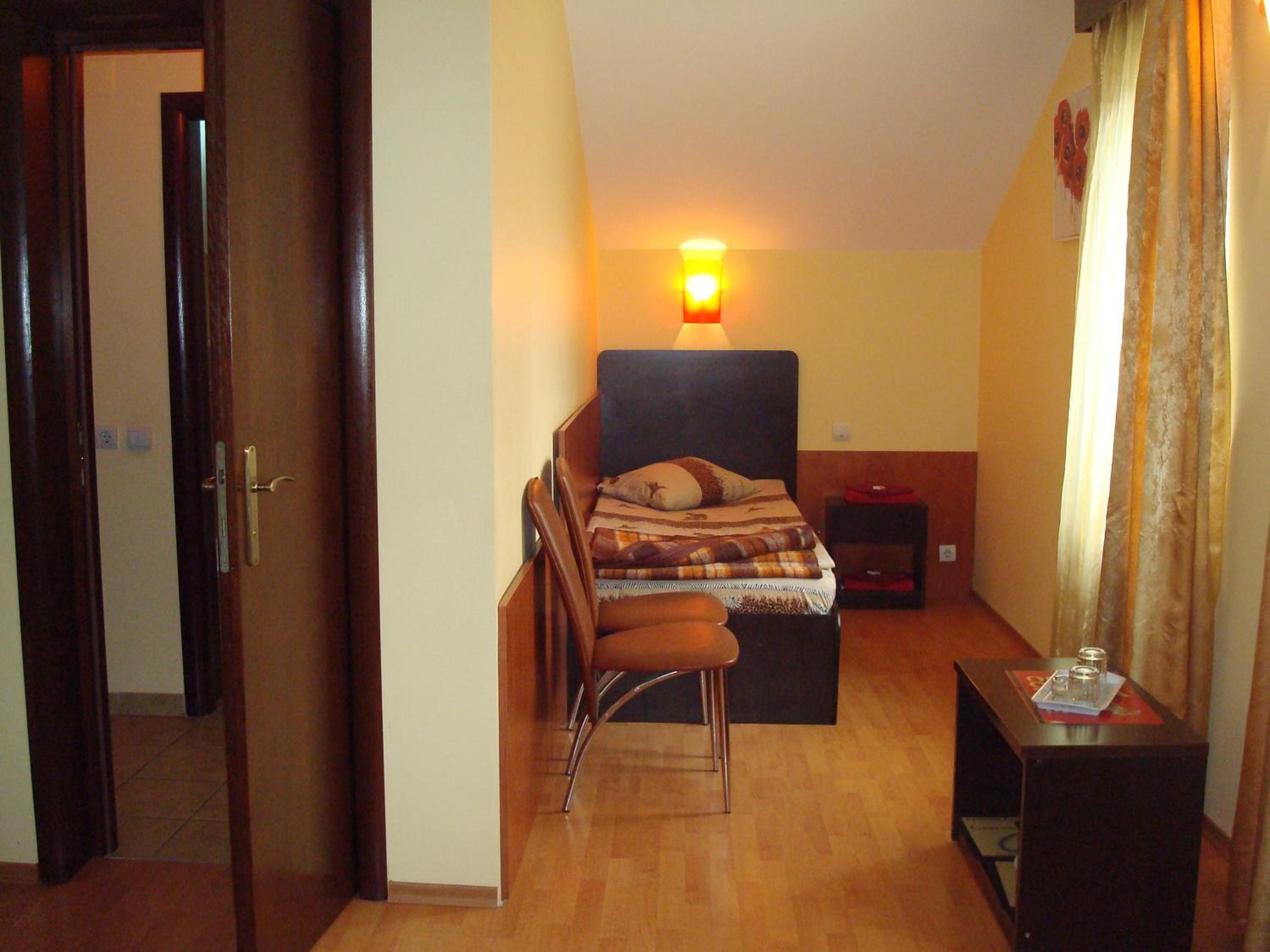 Photo 49