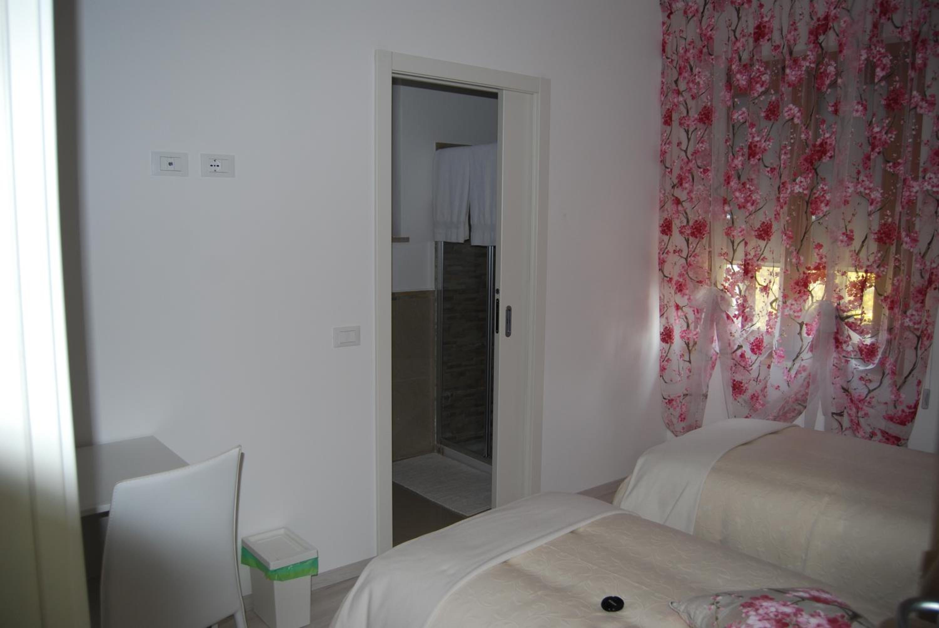 Photo 42