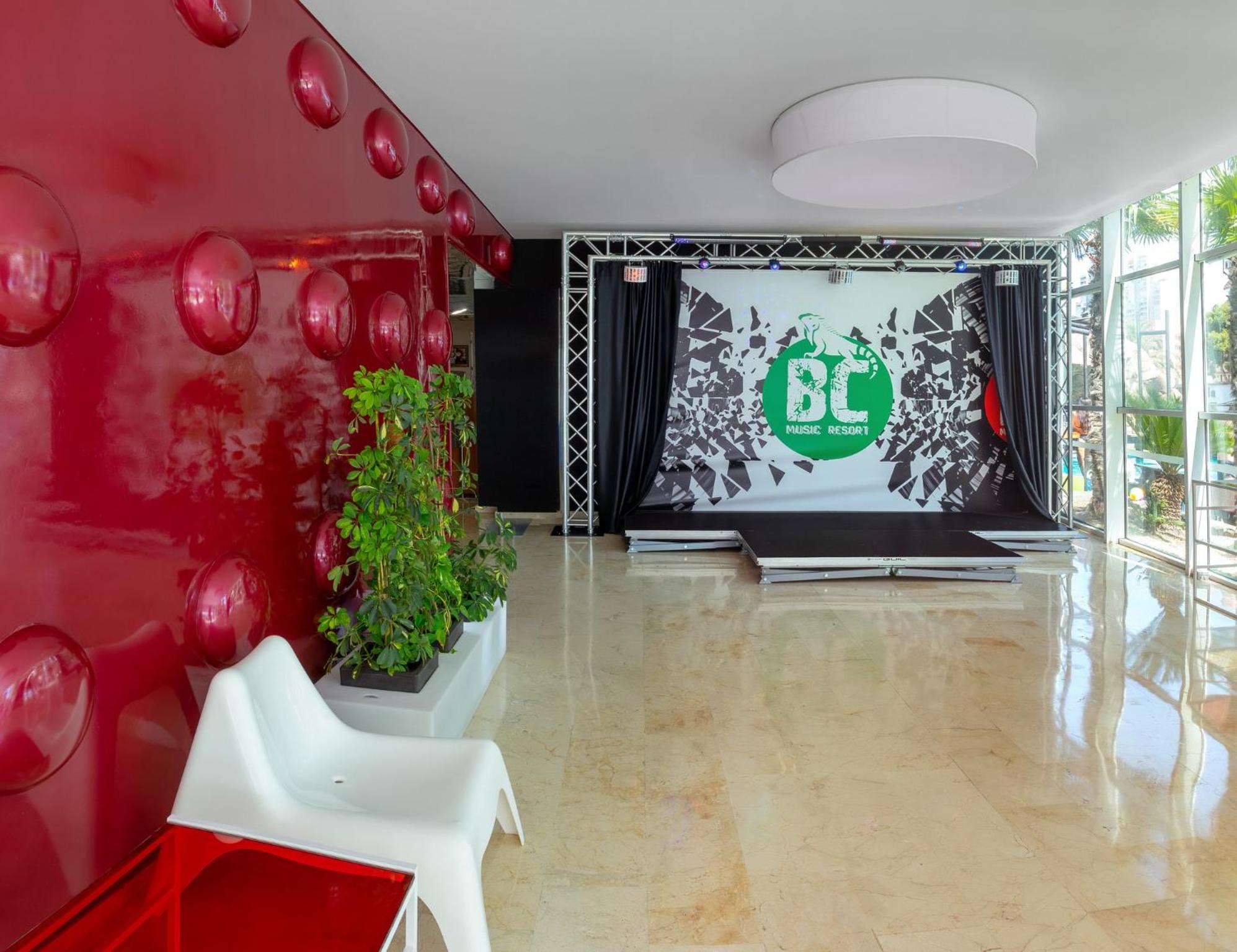 meeting & event spaces