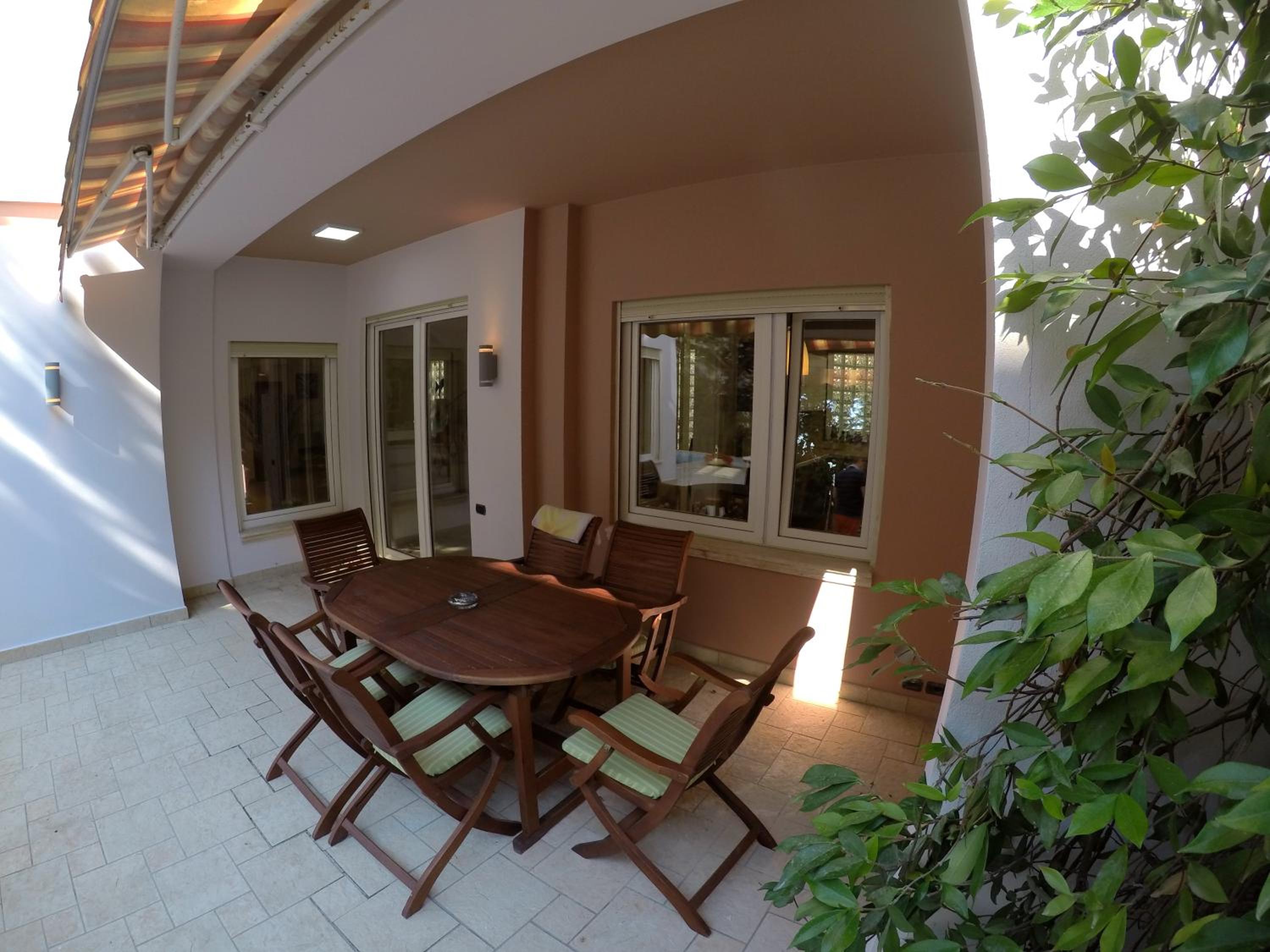 Villa LIDSON