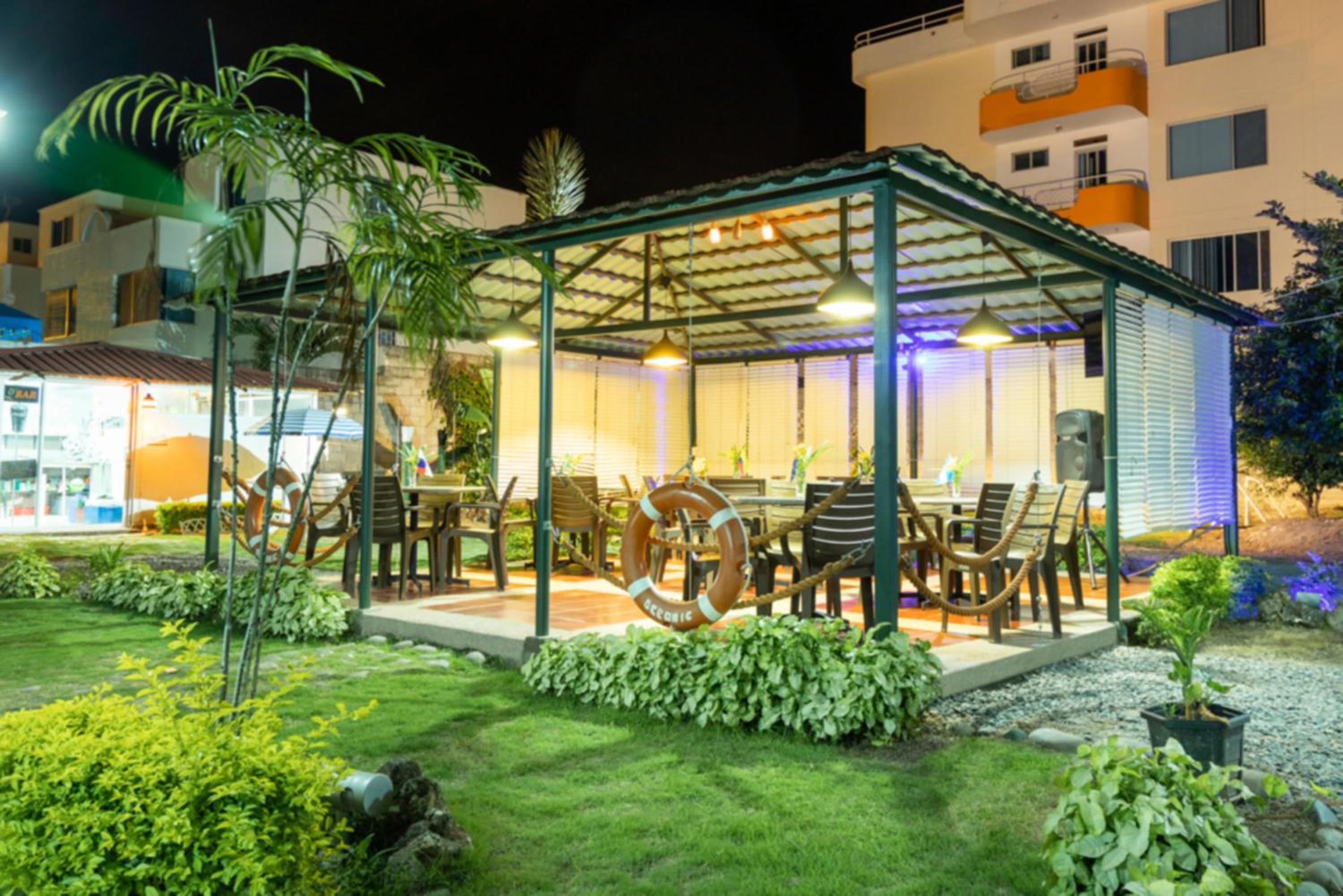 Oceanic Lodge