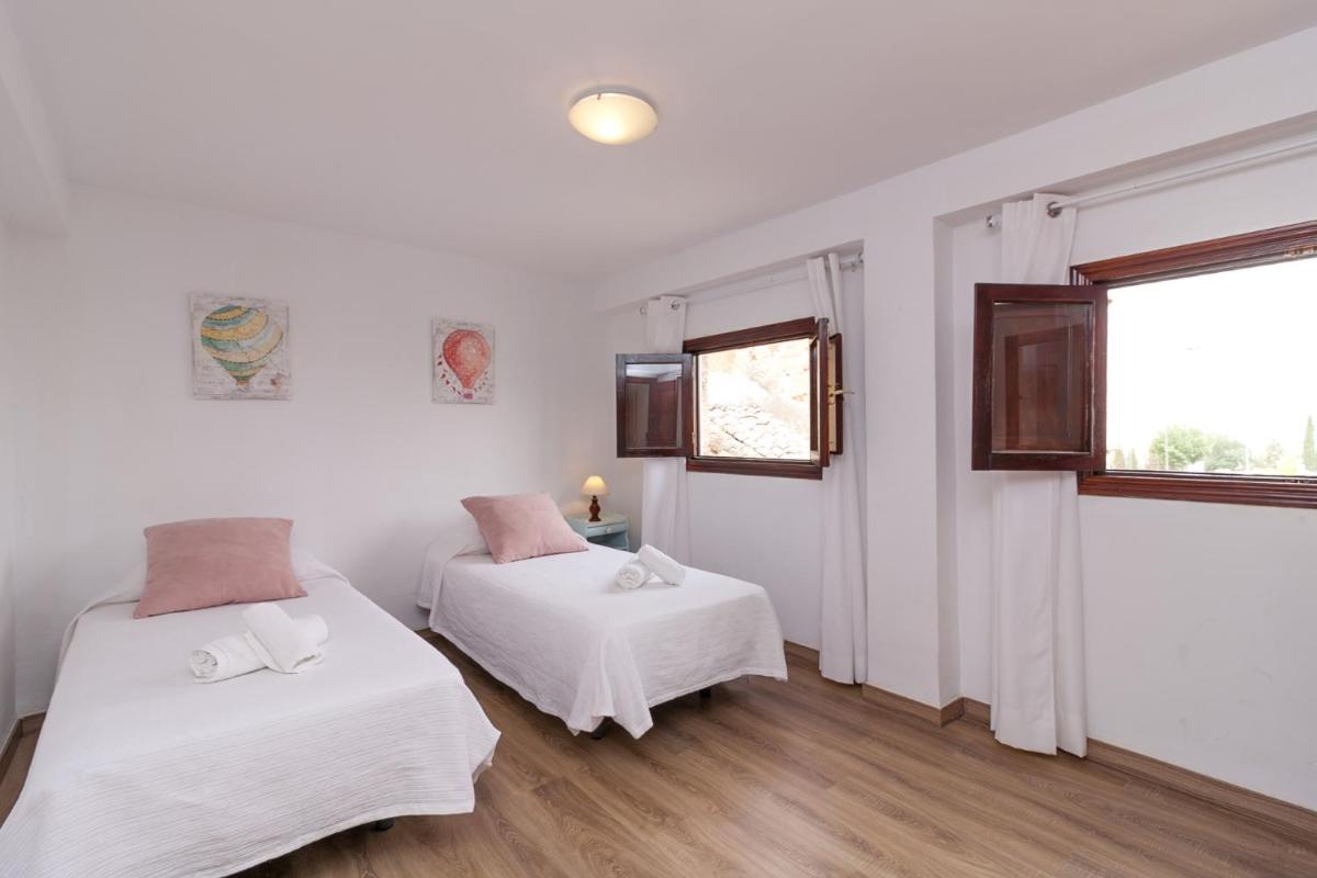 Aljibe Albaicín House by A3Rentals view 3