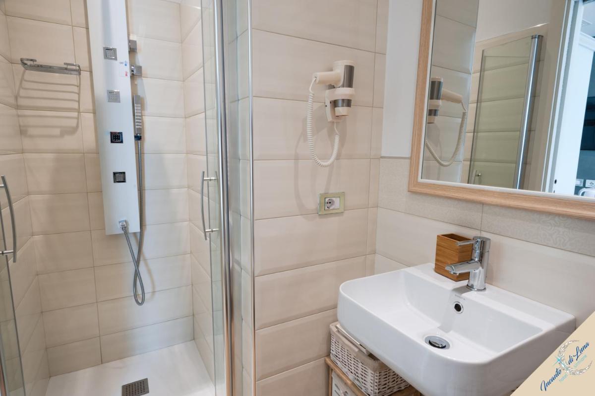 Sirmione Vacations - Incanto di Luna Hotel - Property Image 11